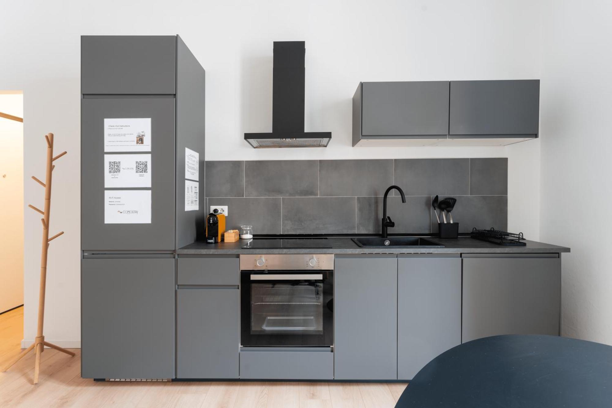 Comostay Apartment *