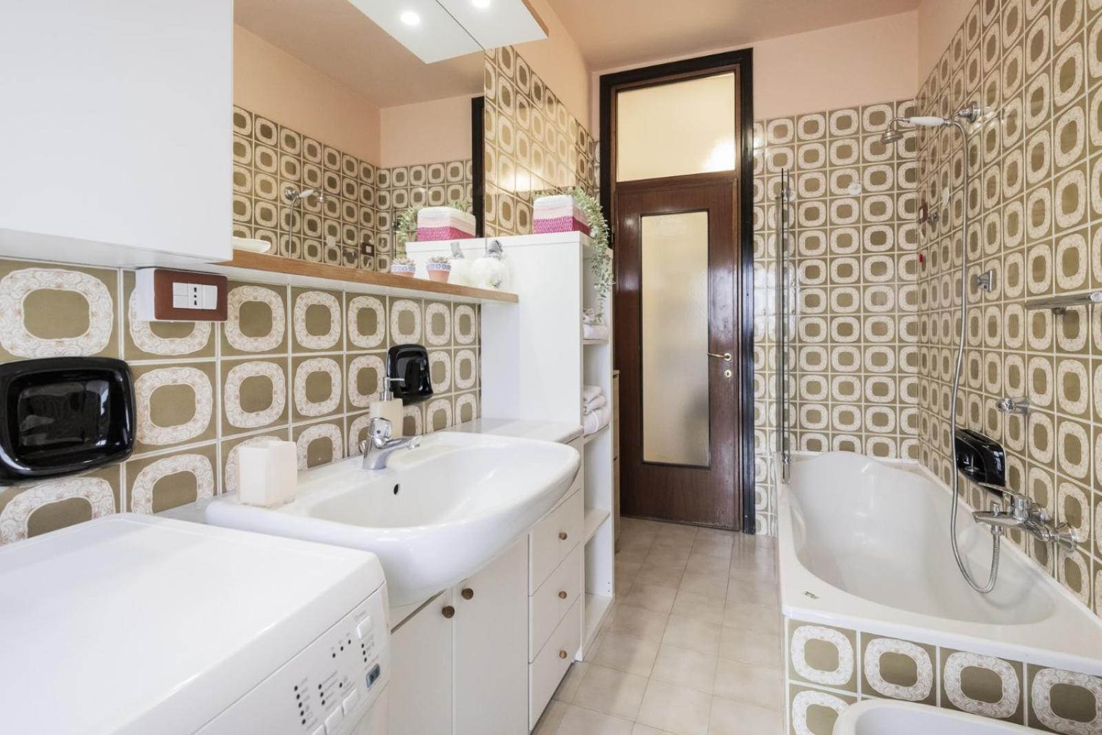 Big Deluxe Apts Italian Style Lake&terrace Lecco