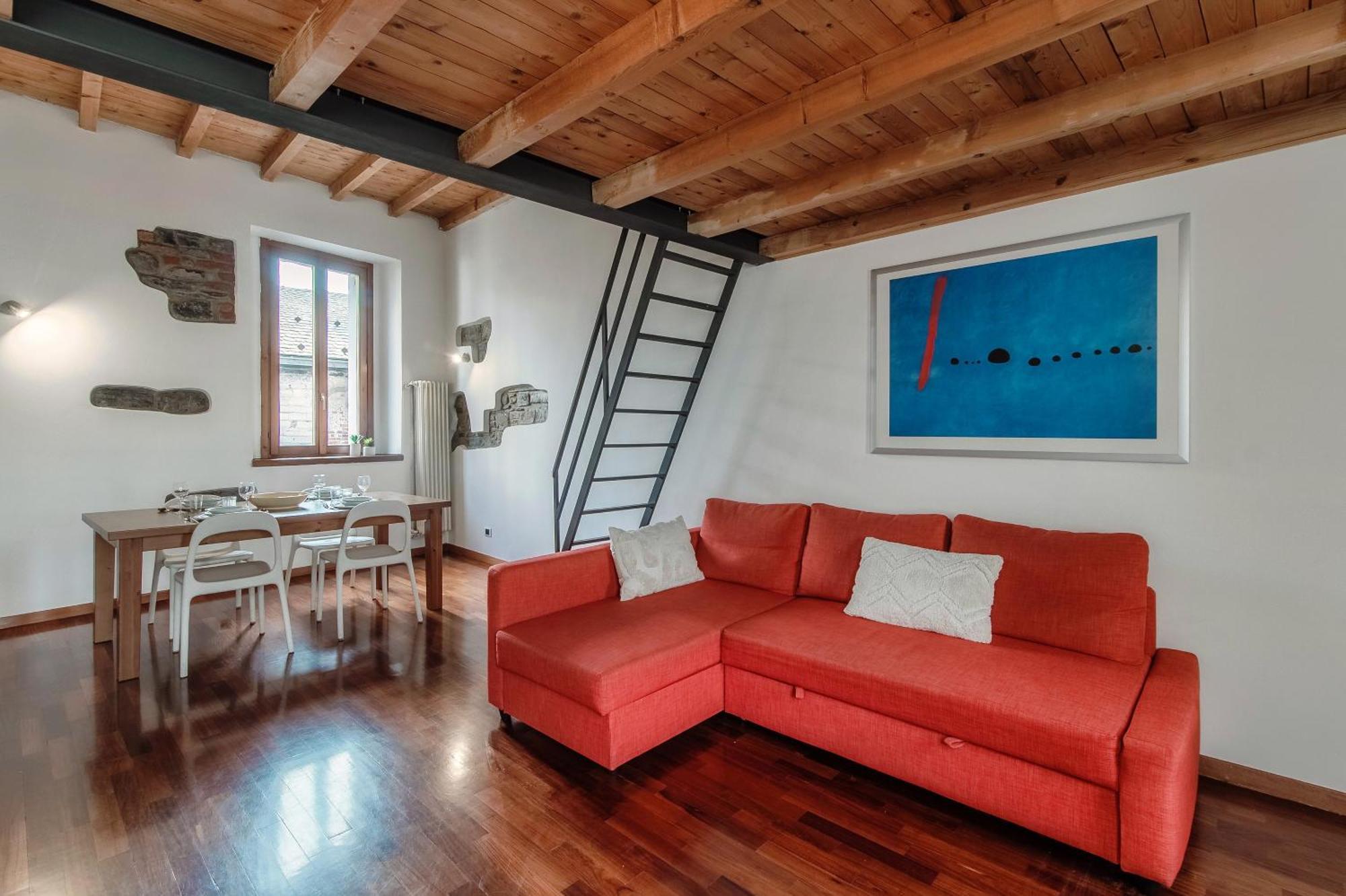 Loft Madera - By Myhomeincomo * Como