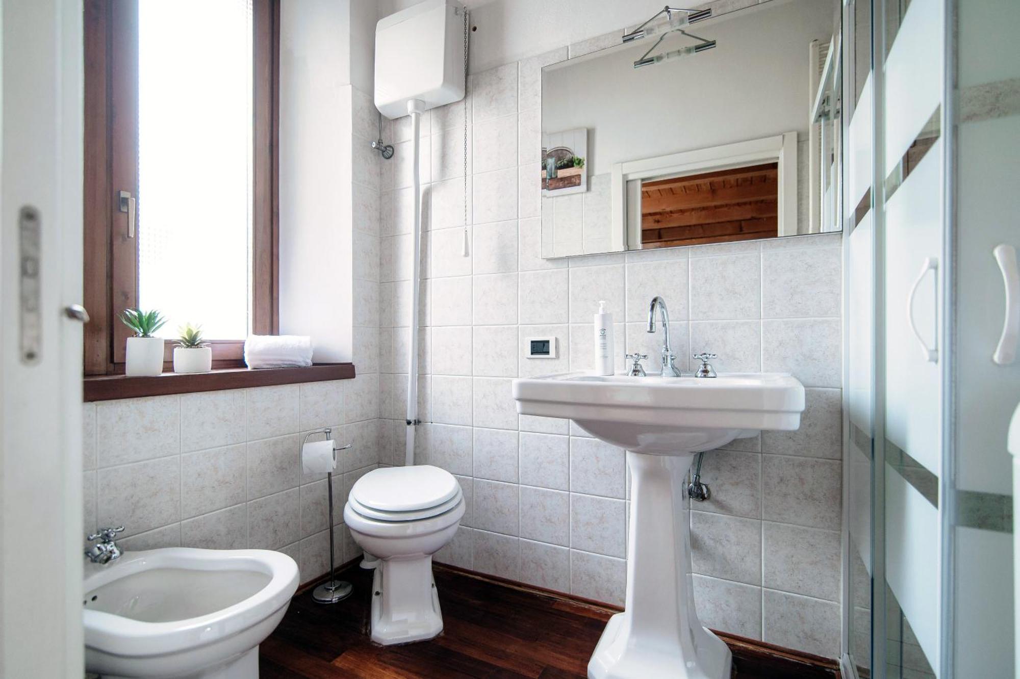 Loft Madera - By Myhomeincomo Apartment Como