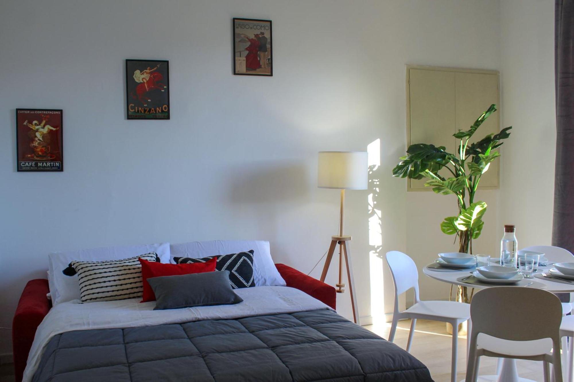 Apartment Comostay *
