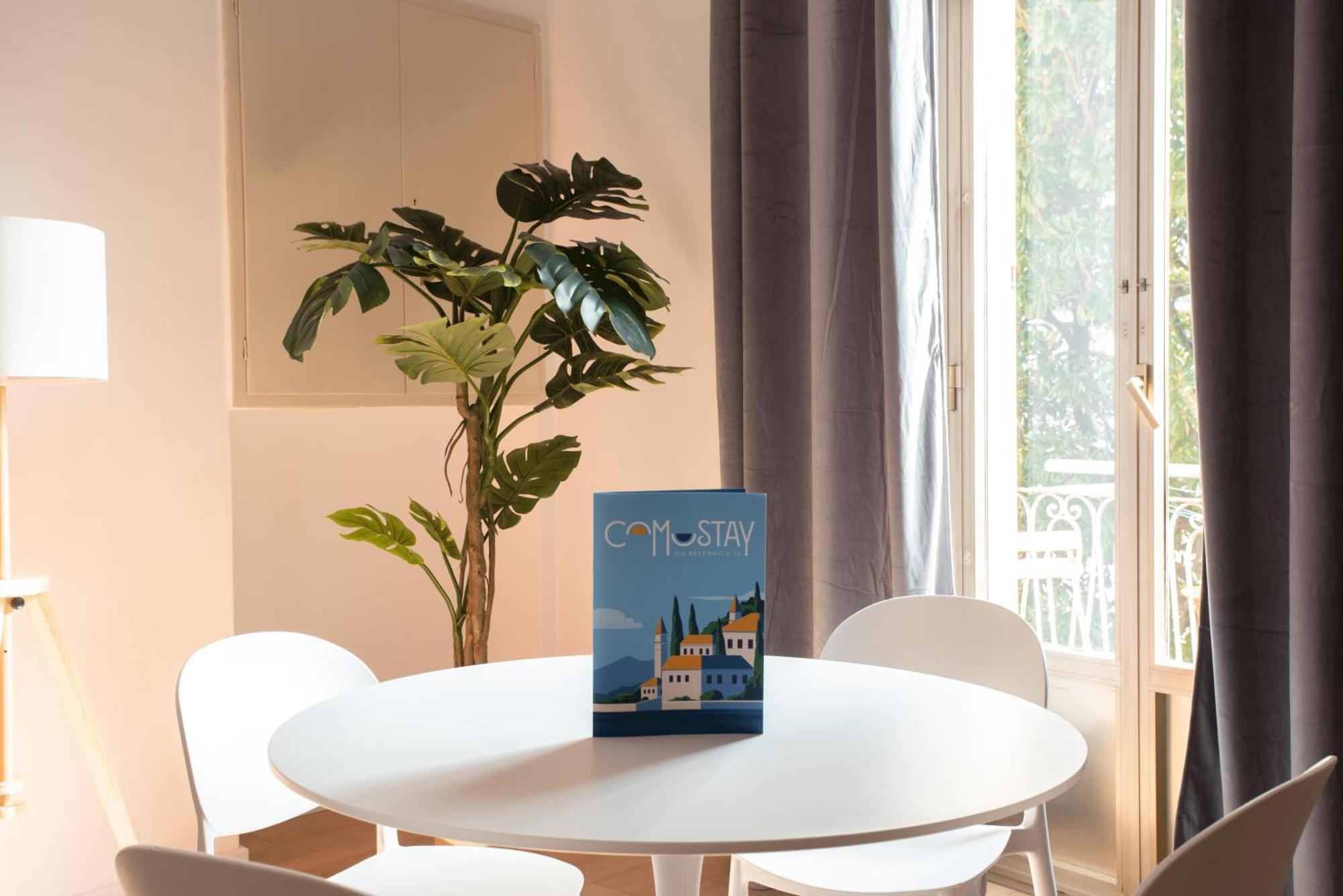 Apartment Comostay *