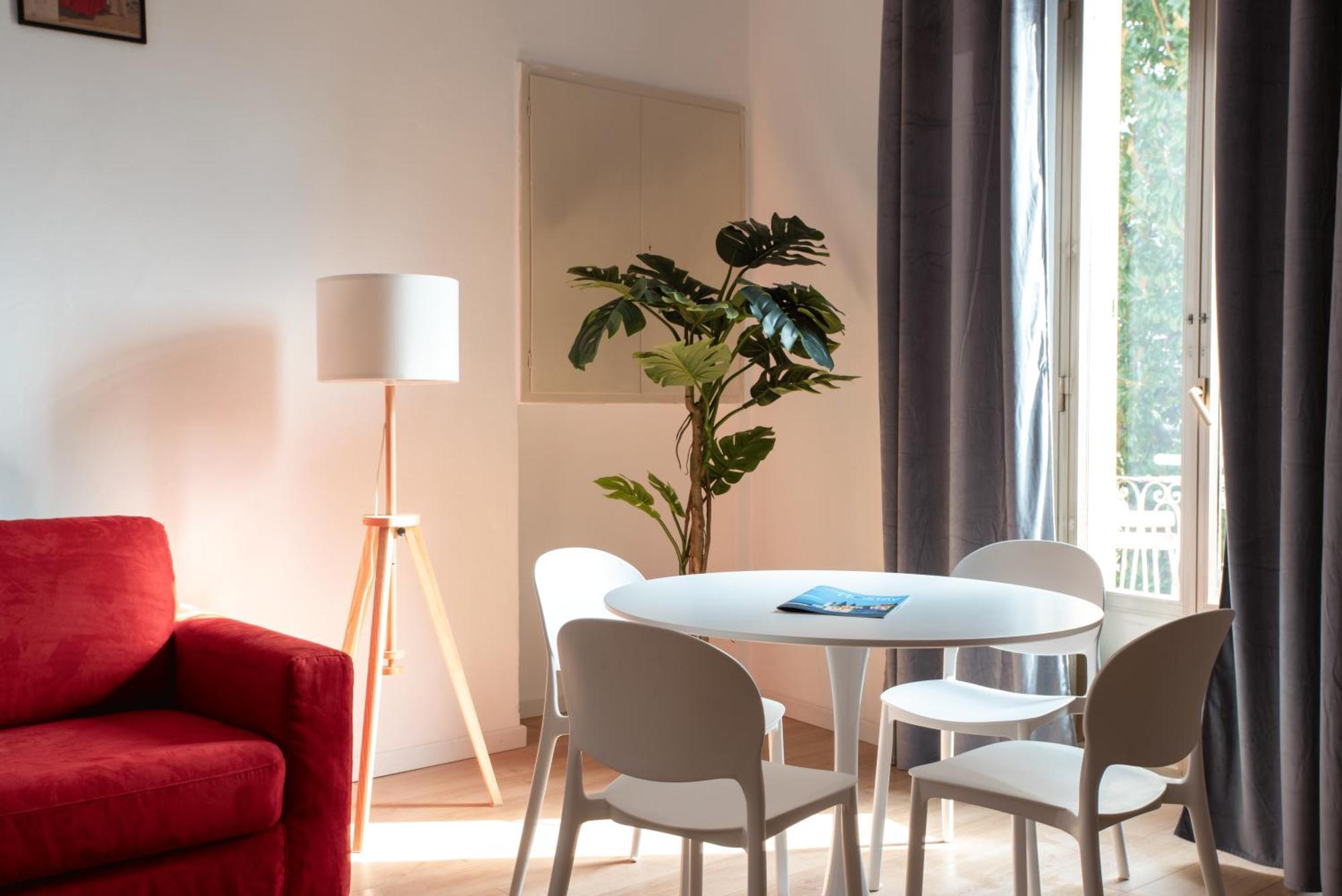 Apartment Comostay