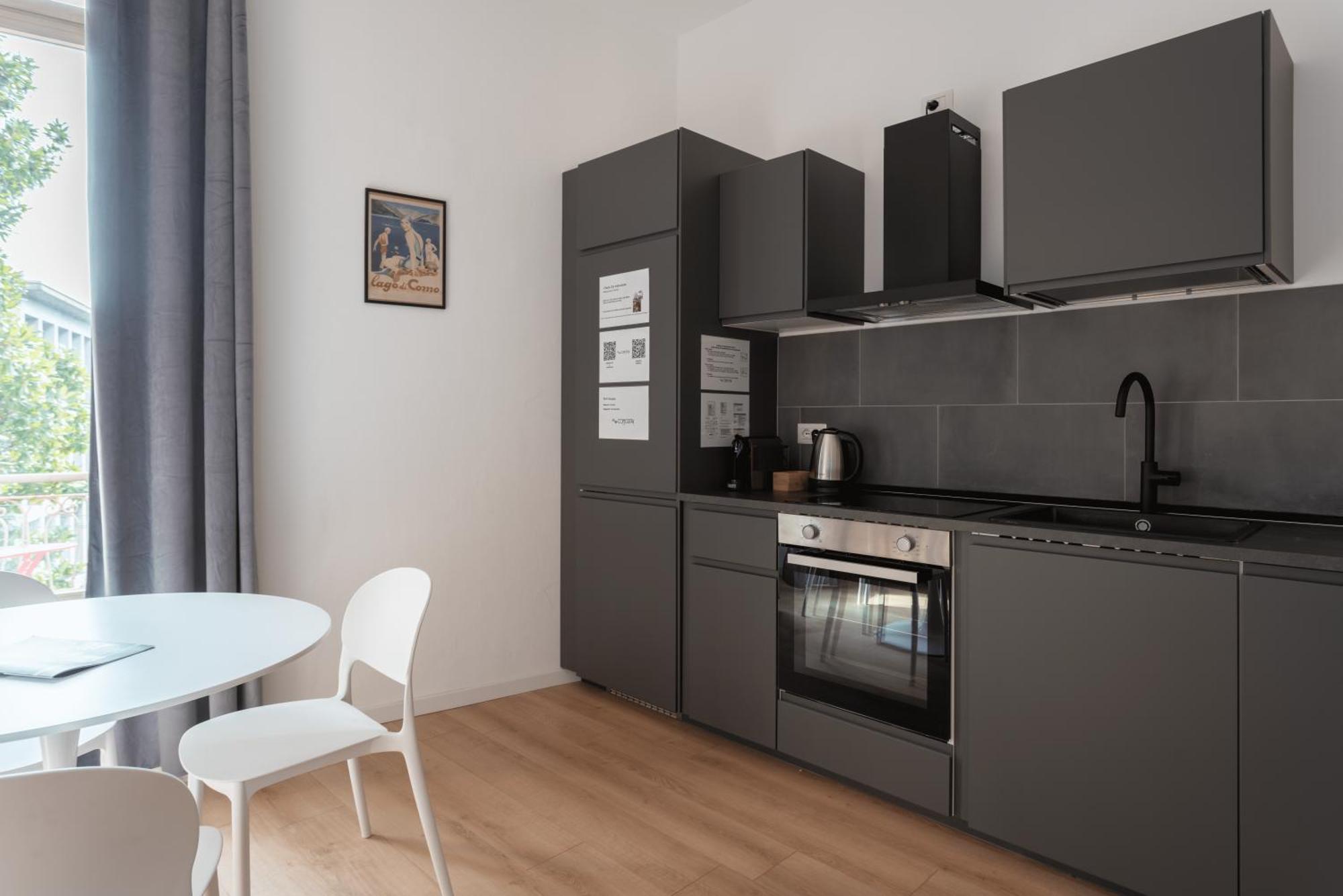Comostay Apartment *