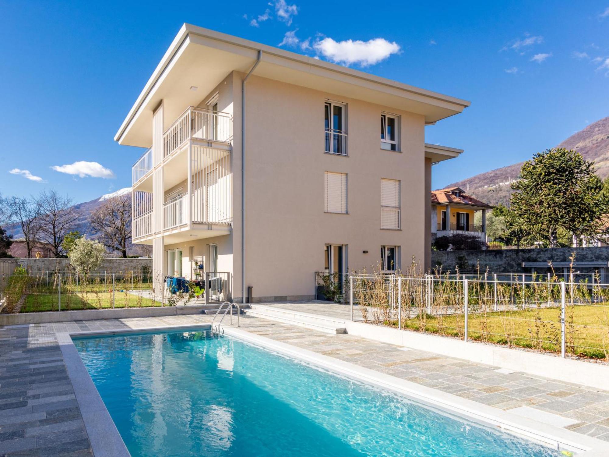Le By Interhome Apartment Gravedona