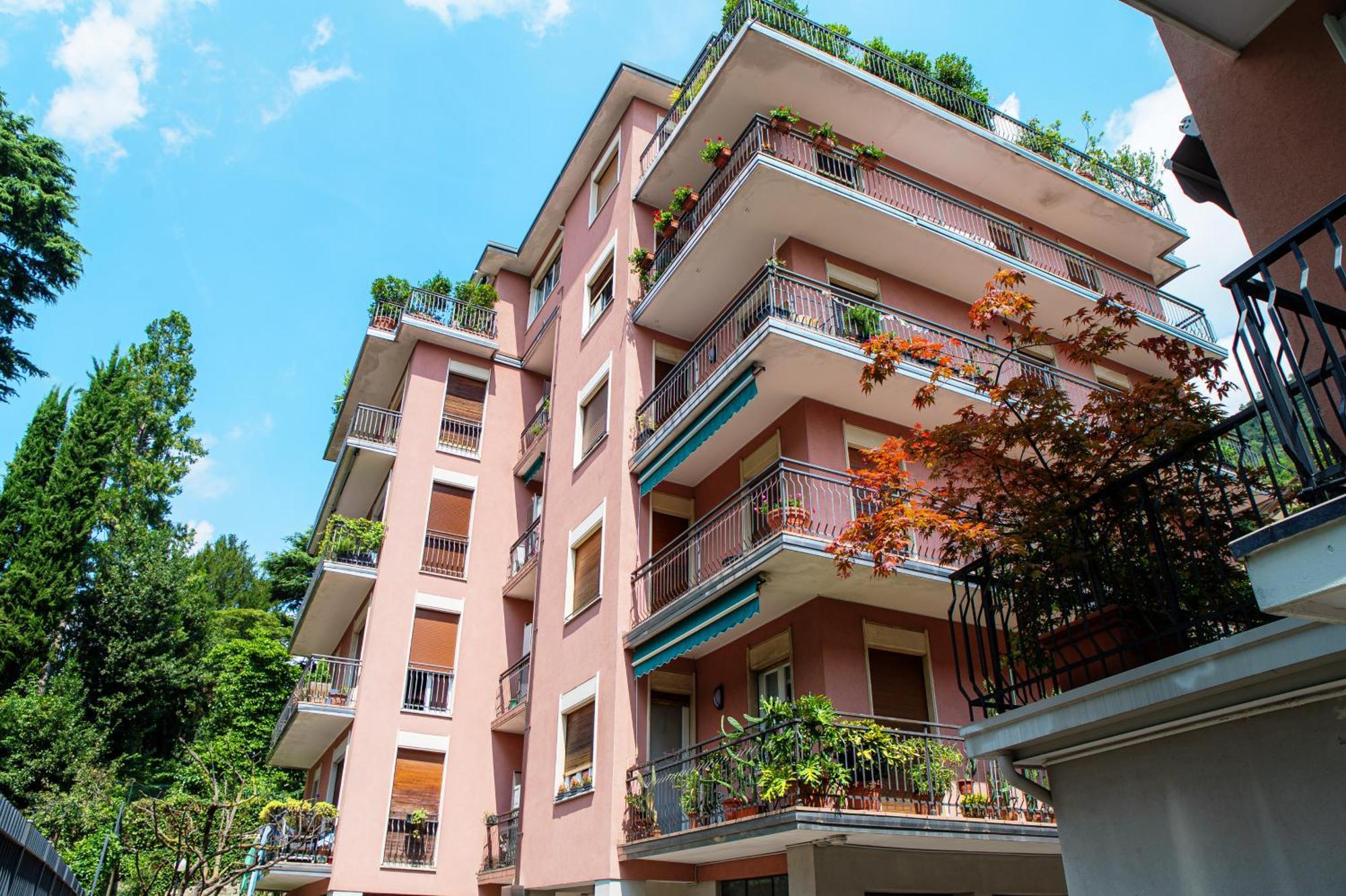 Ginco's - Downtown Apartment