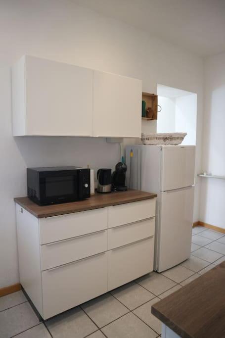Emy House Charming Stunning Views /balcony Apartment