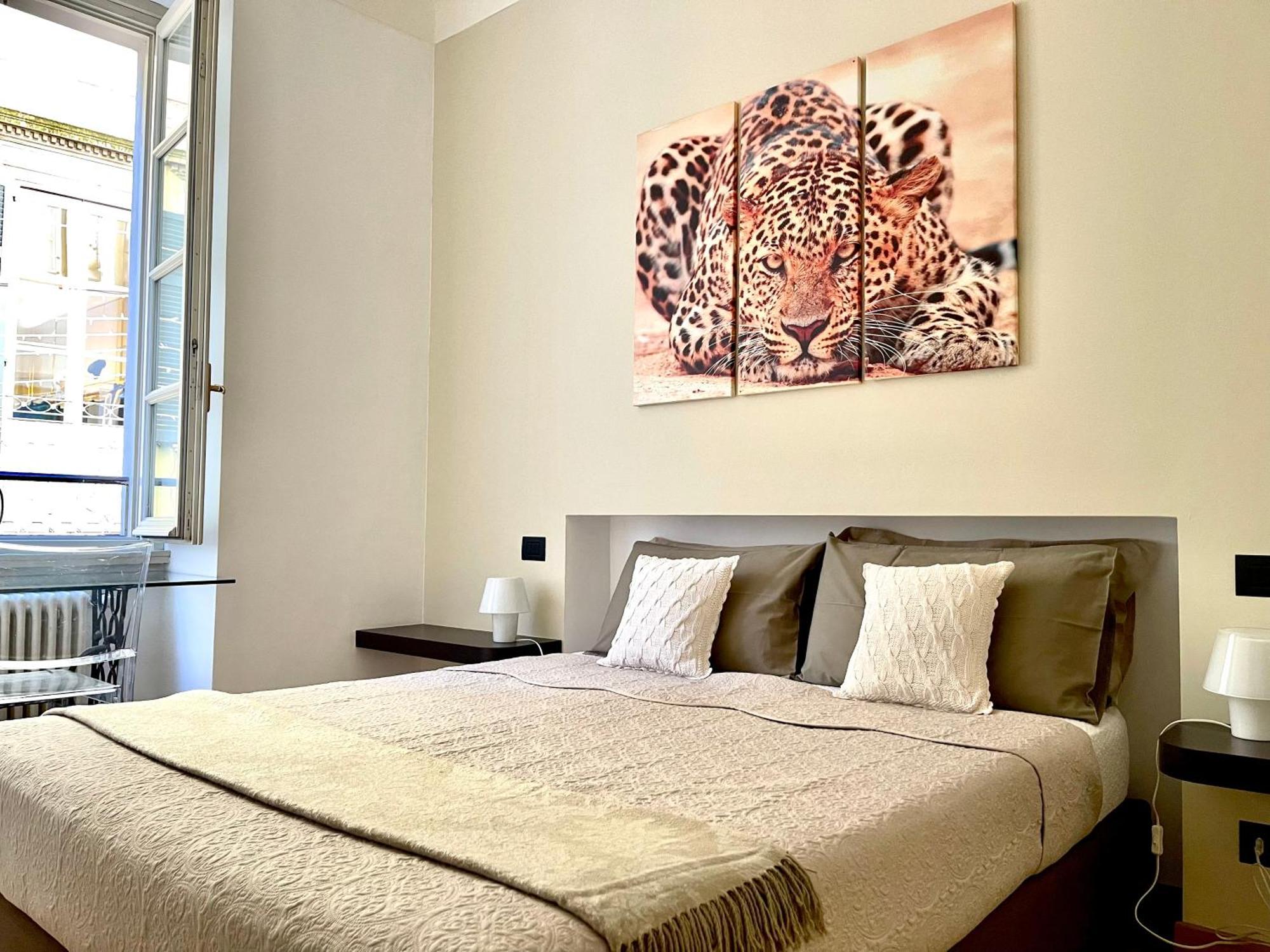 Charming - Downtown In The Pedestrian Area With 2 Double Bedrooms And 2 Complete Bathrooms A Spacious Living And Full Equipped Kitchen