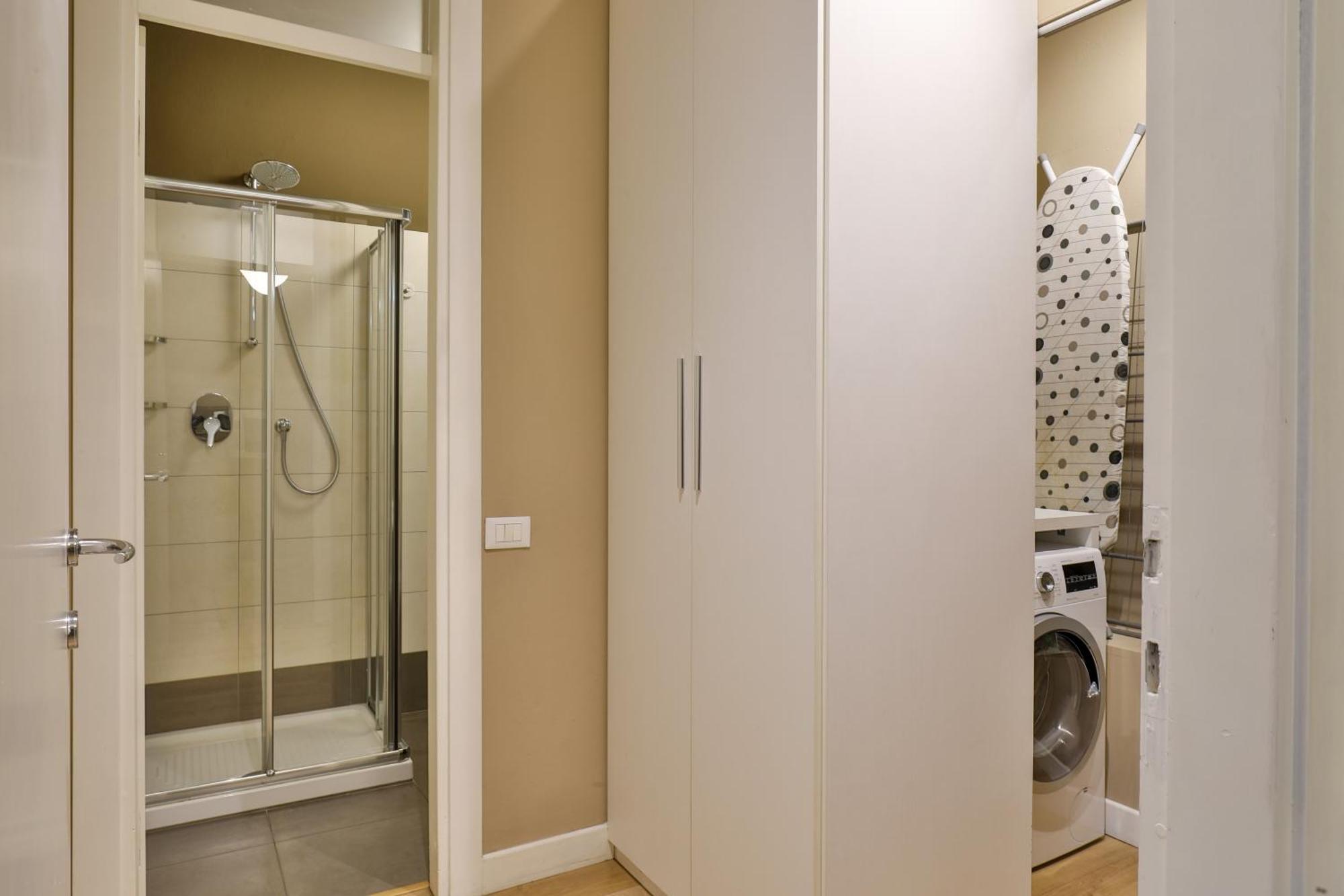Como Lake Suites *