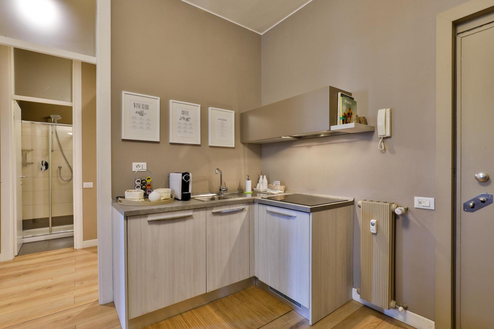 Como Lake Suites