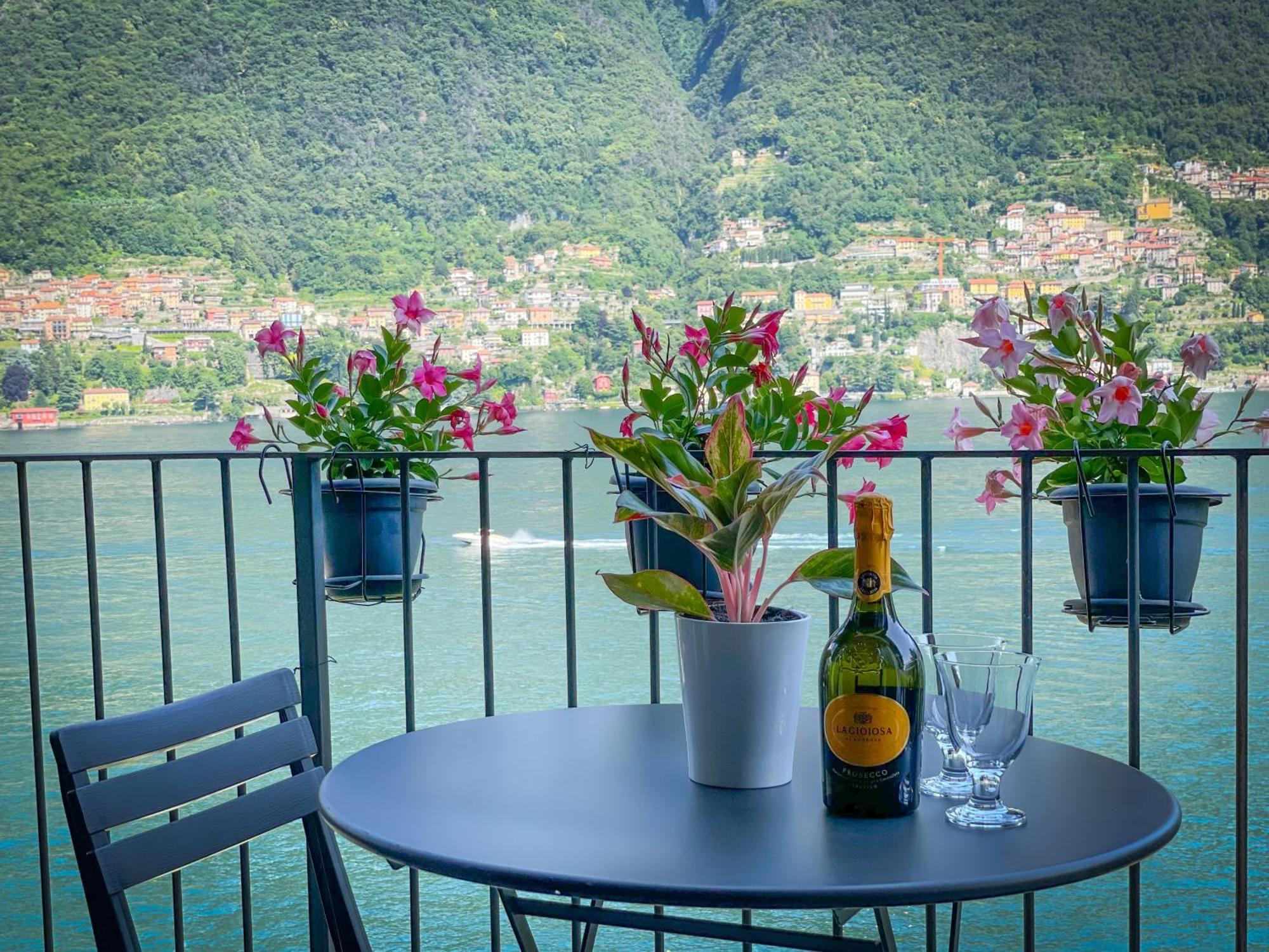 Balcony On The - Free Parking, View Apartment Laglio