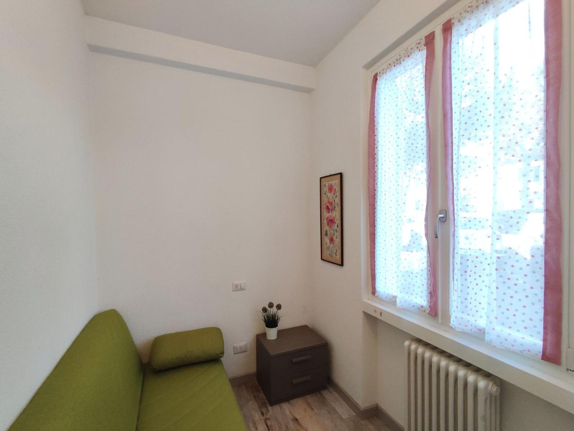 Letizia - Dgo232 By Interhome