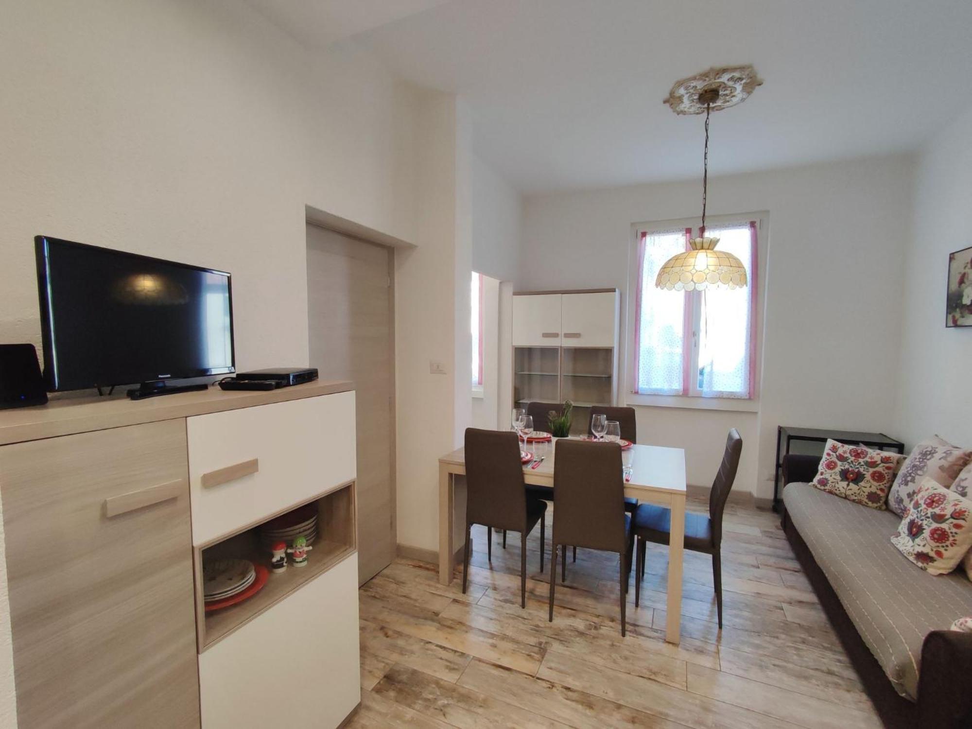 Letizia - Dgo232 By Interhome * Dongo