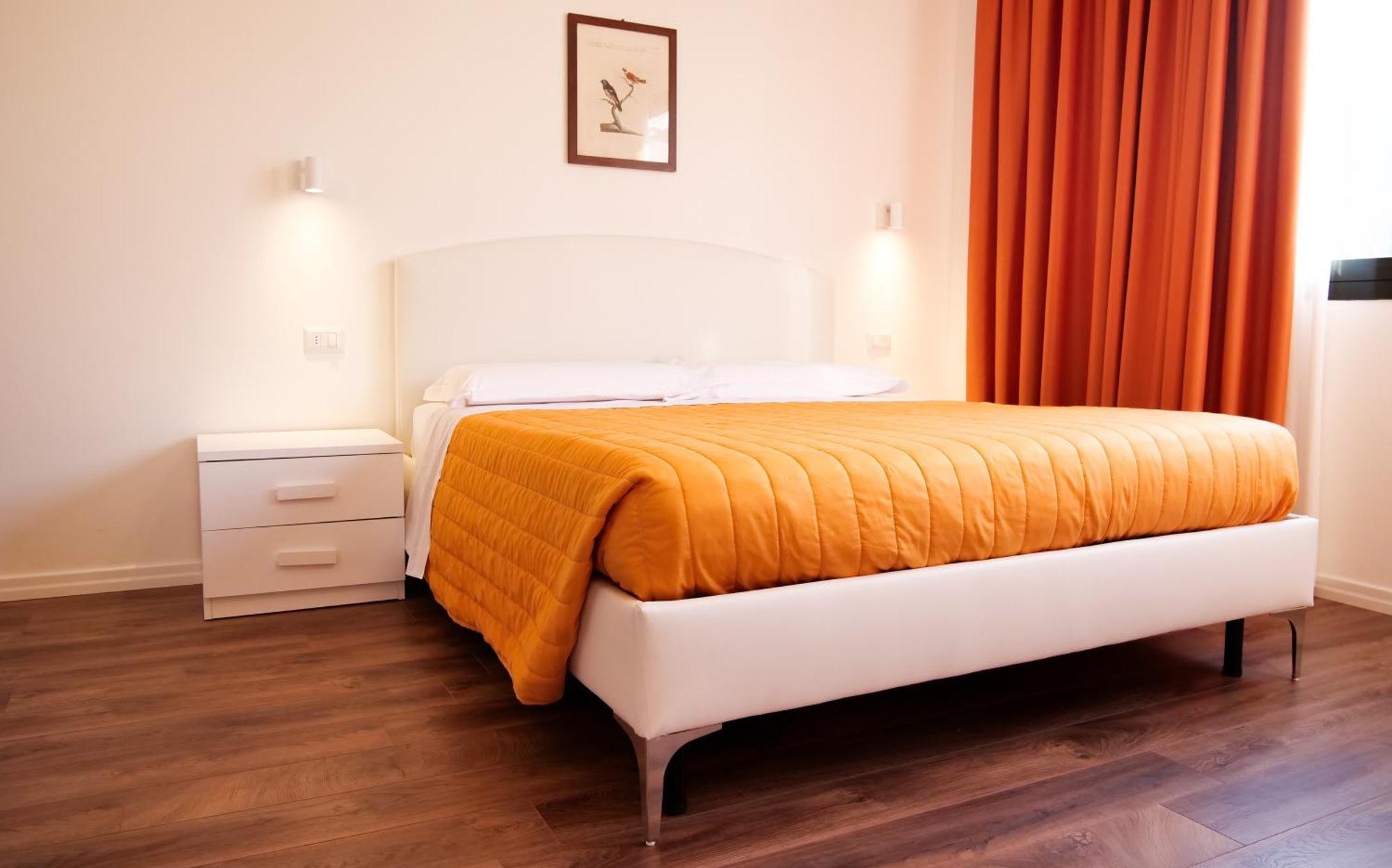Victoria Royal Garden Aparthotel 3*