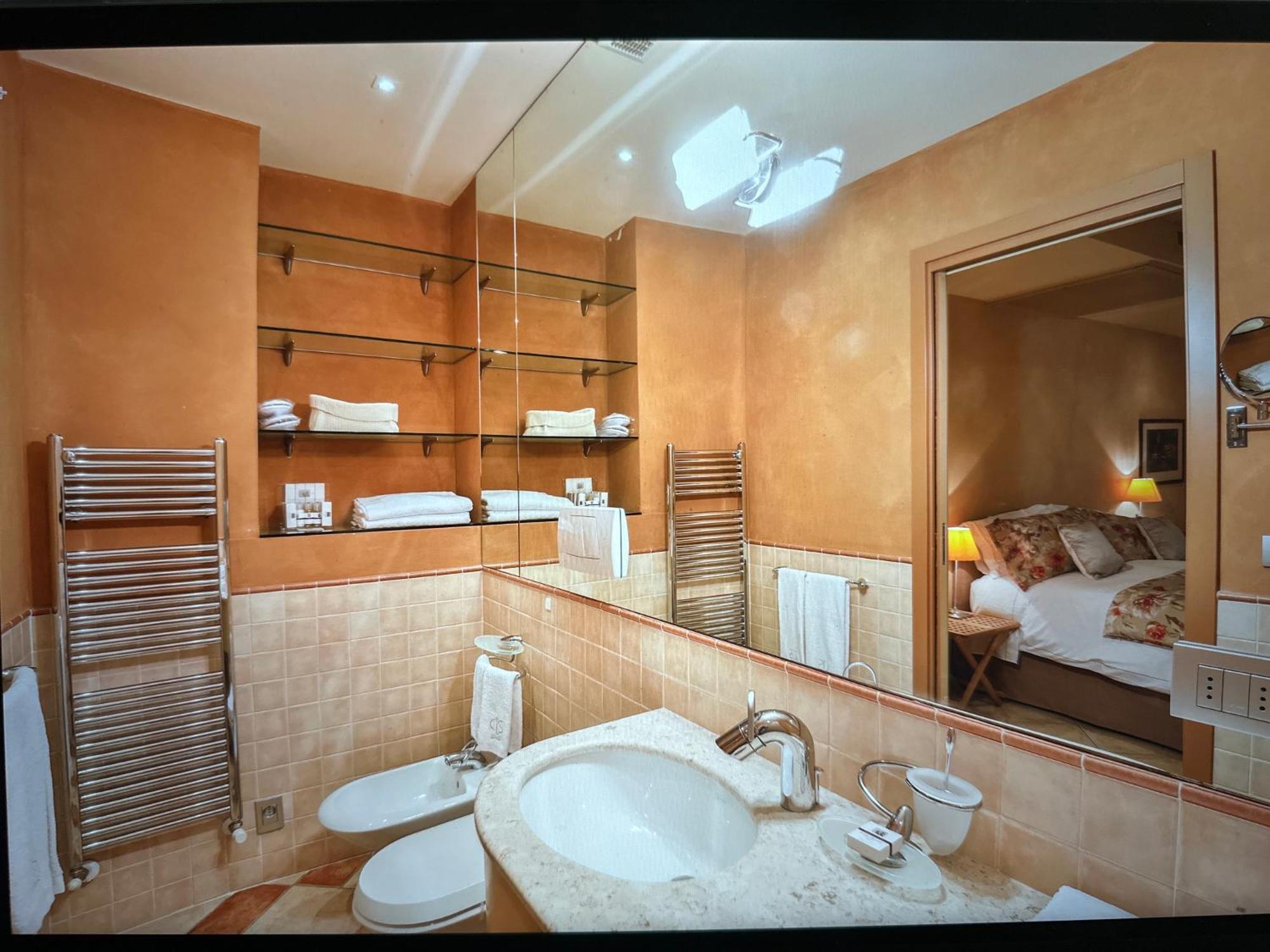 Cernobbio Lake Suites *