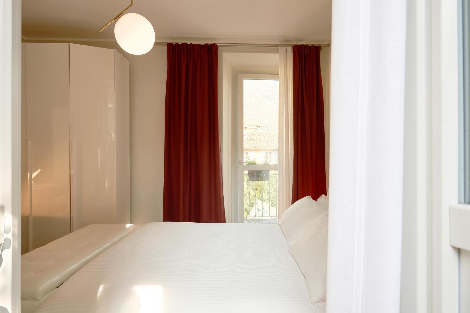 Apartment 23 Sweet