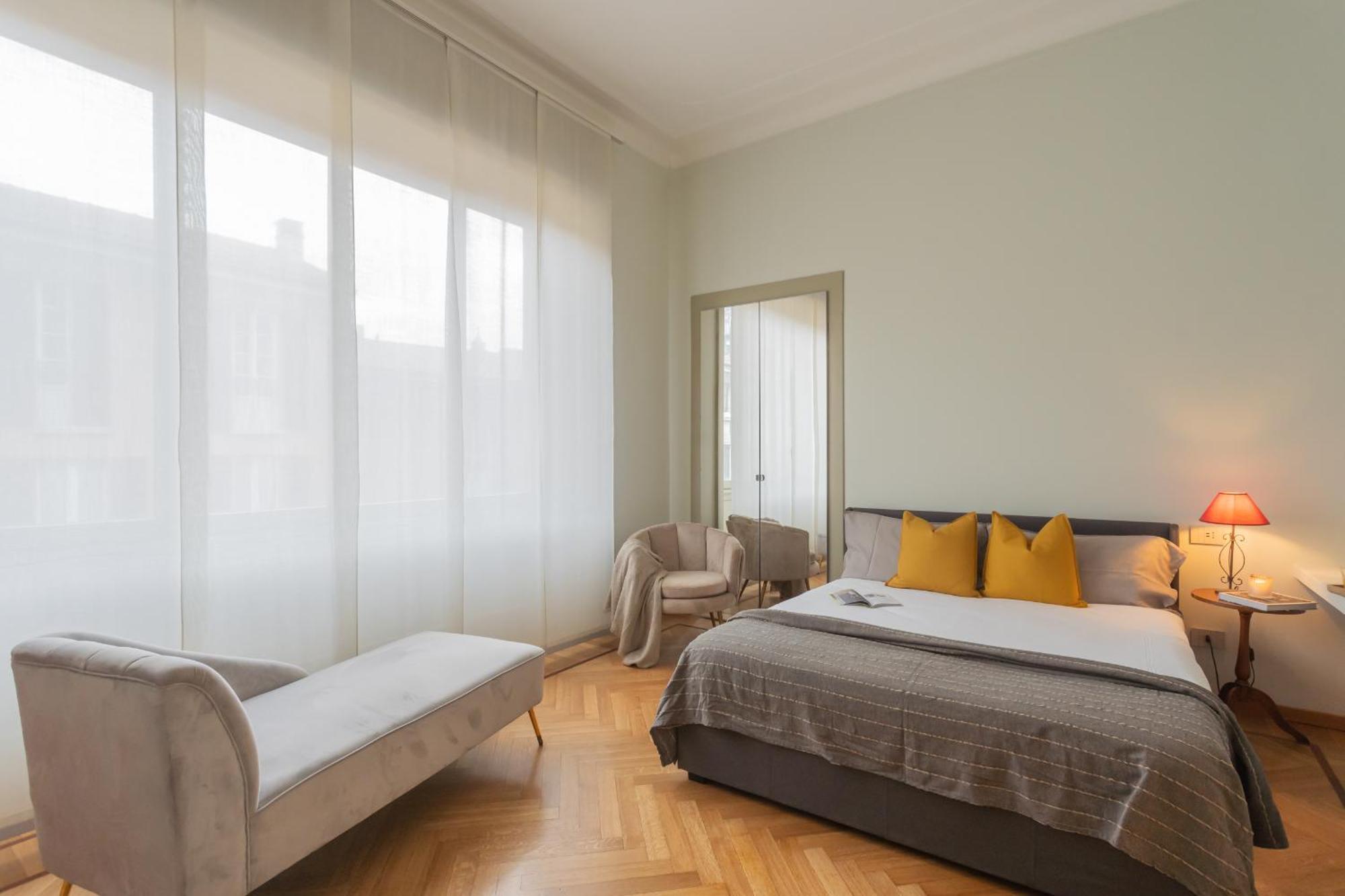 Garibaldi's Balcony By Rent * Como