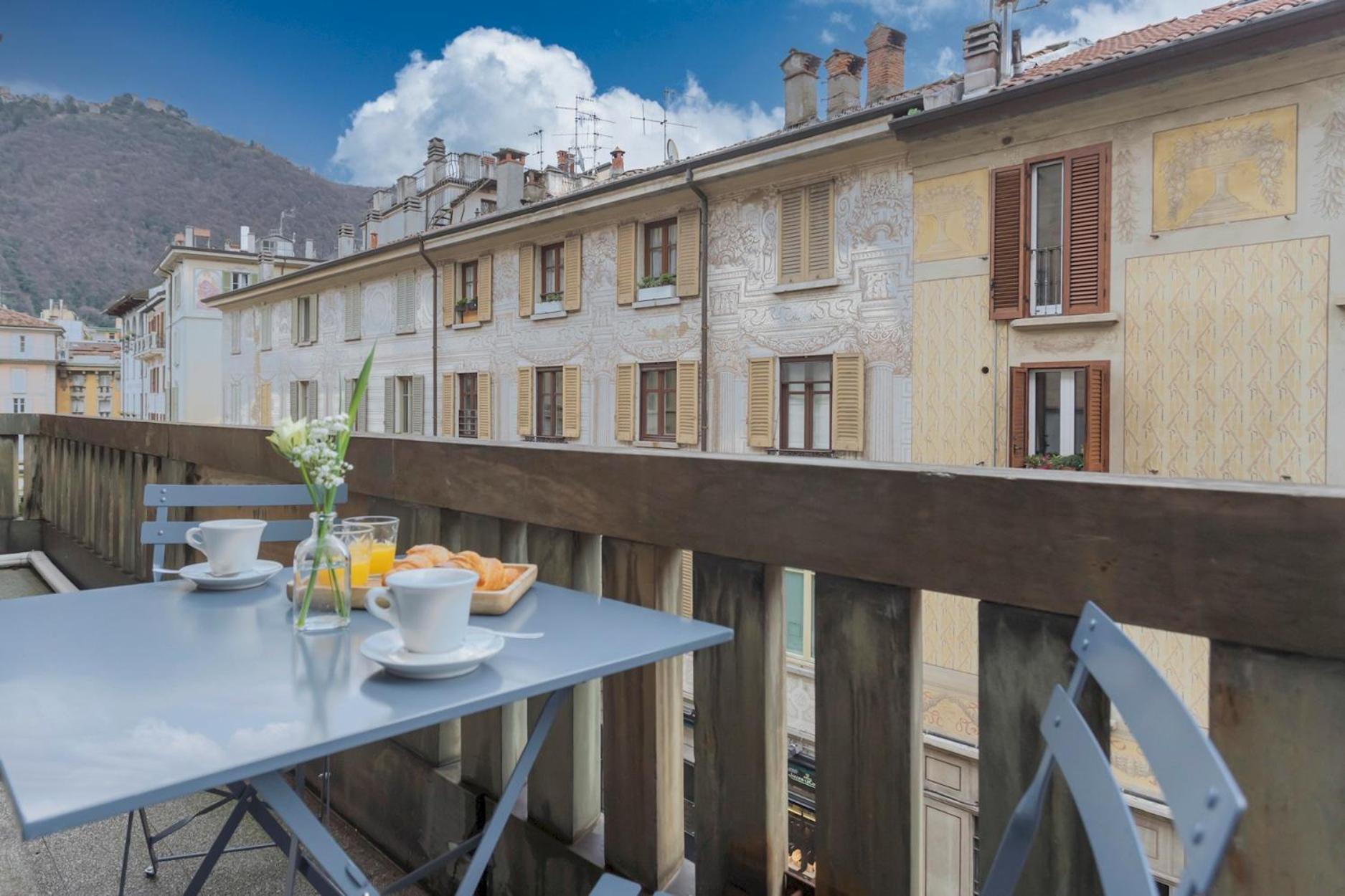 Apartment Garibaldi's Balcony By Rent