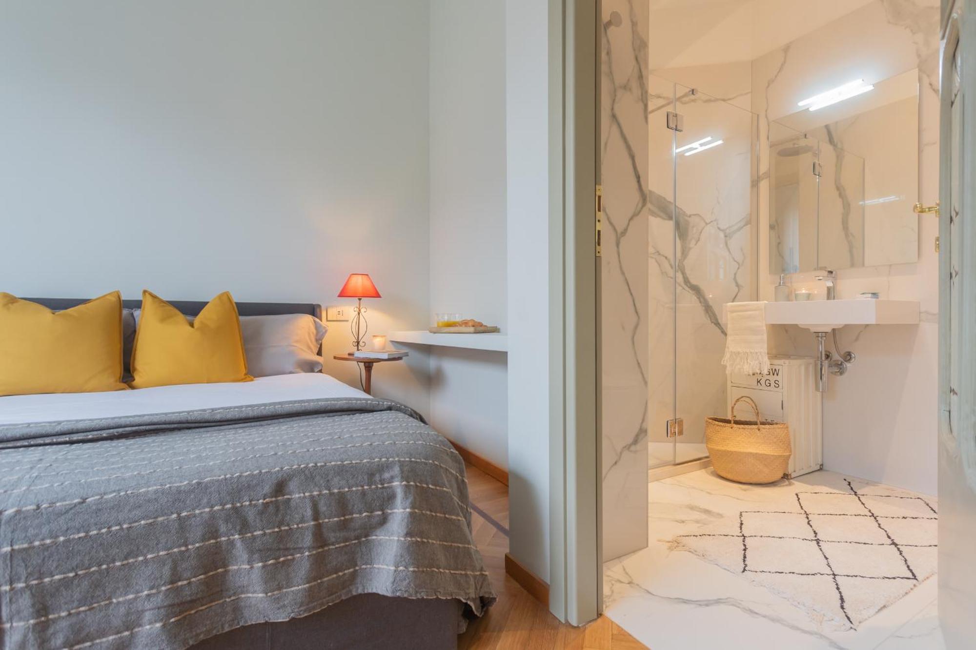 Garibaldi's Balcony By Rent Como