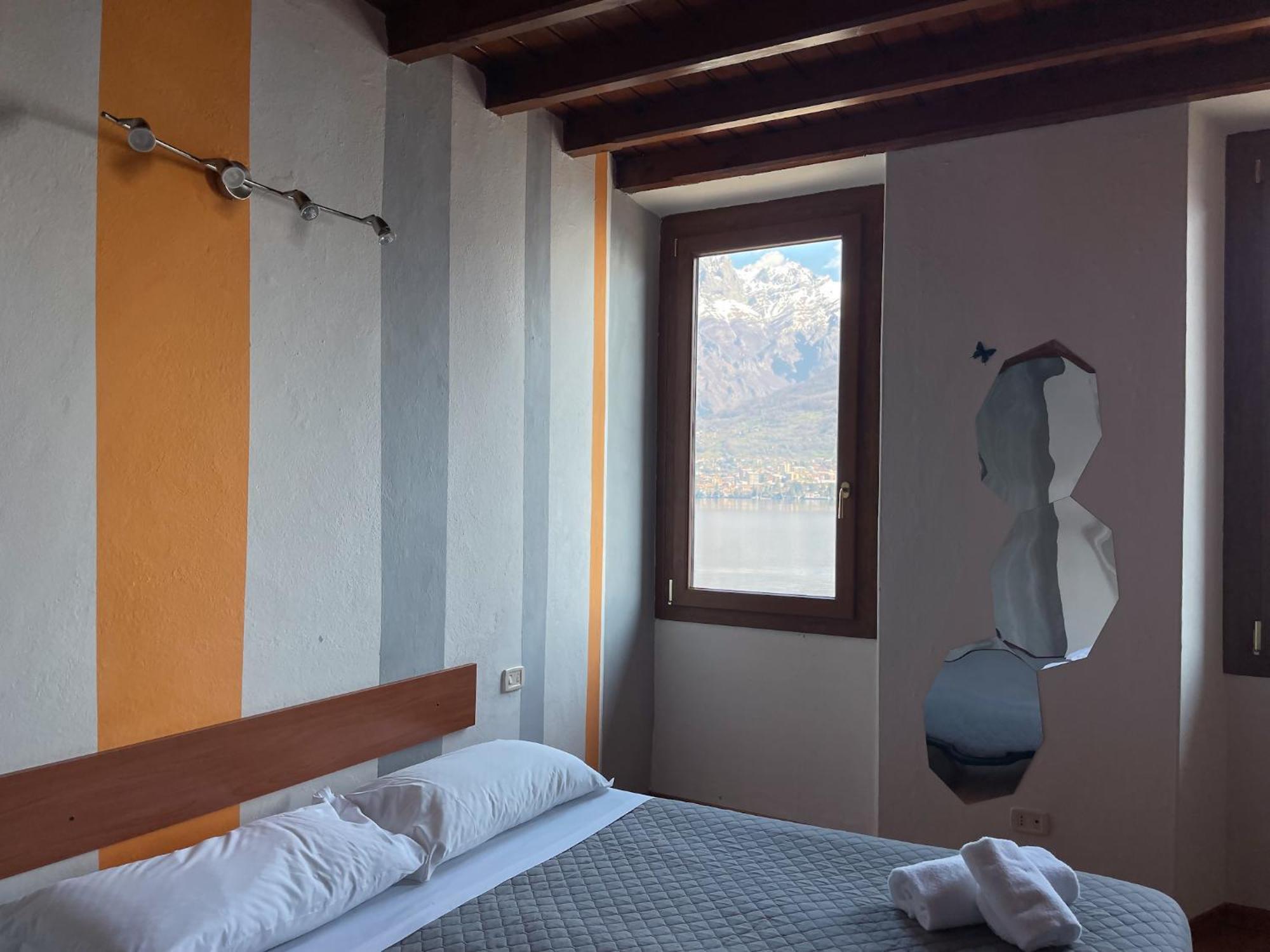 Renzo E Lucia Lake View Apartment