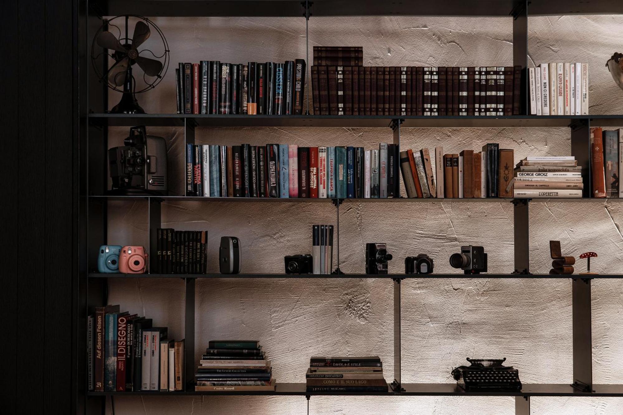 Writer's Loft In - The House Of Travelers Apartment