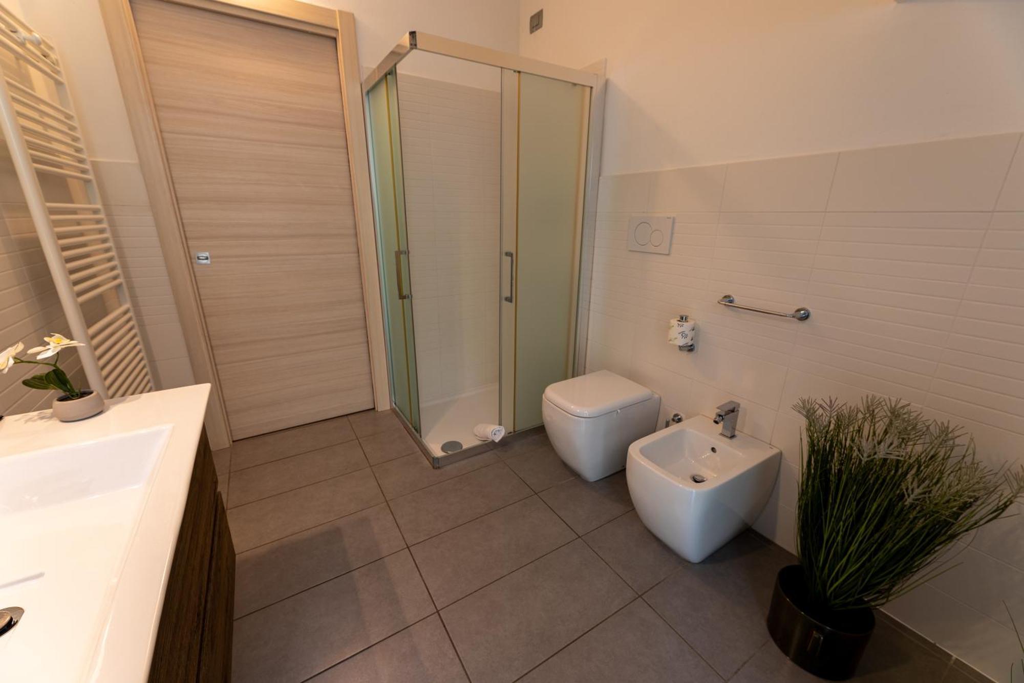 Aparthotel Bellagio Village- 4 Apartments By The Lake - Seasonal Warm Pool And Sauna *