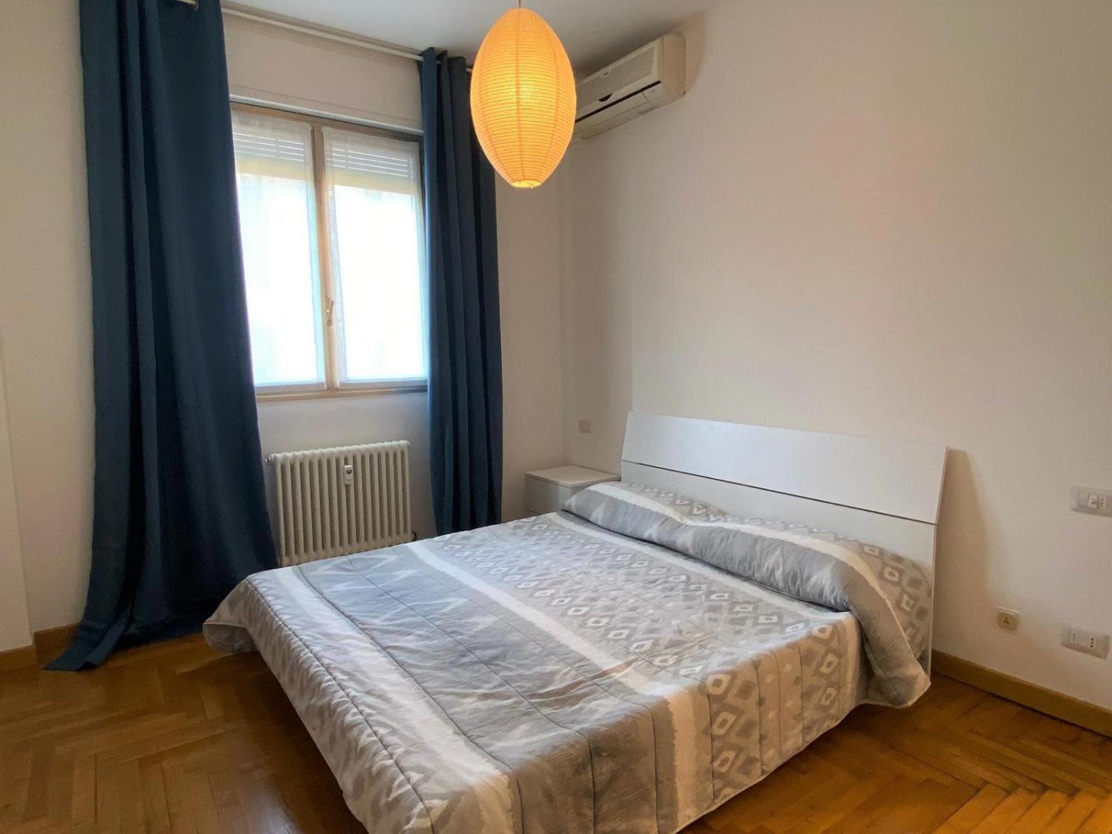 The Little Duck - Modern With Balcony Apartment Como