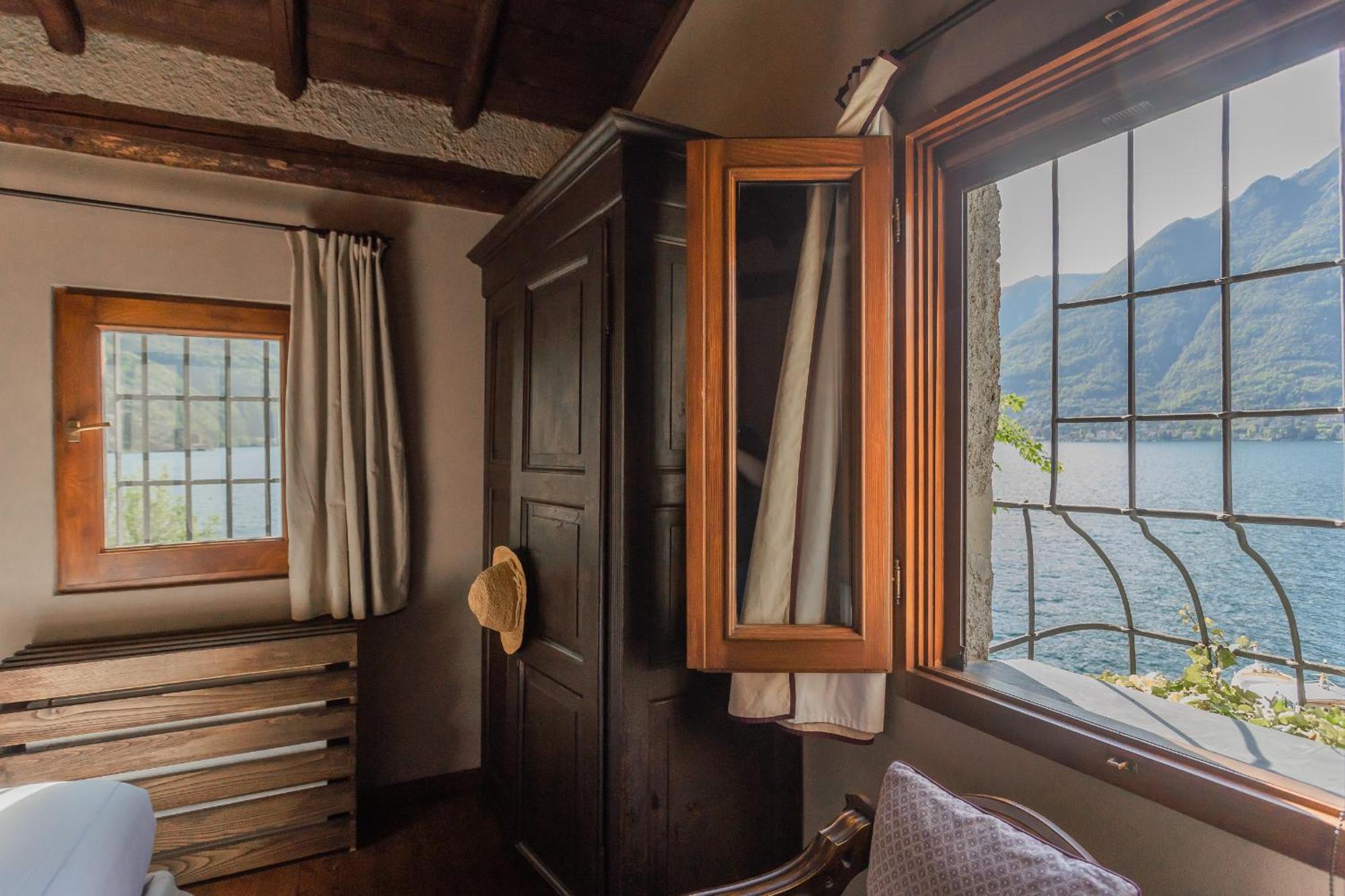 The Writer's Nest Waterfront By Rent Villa