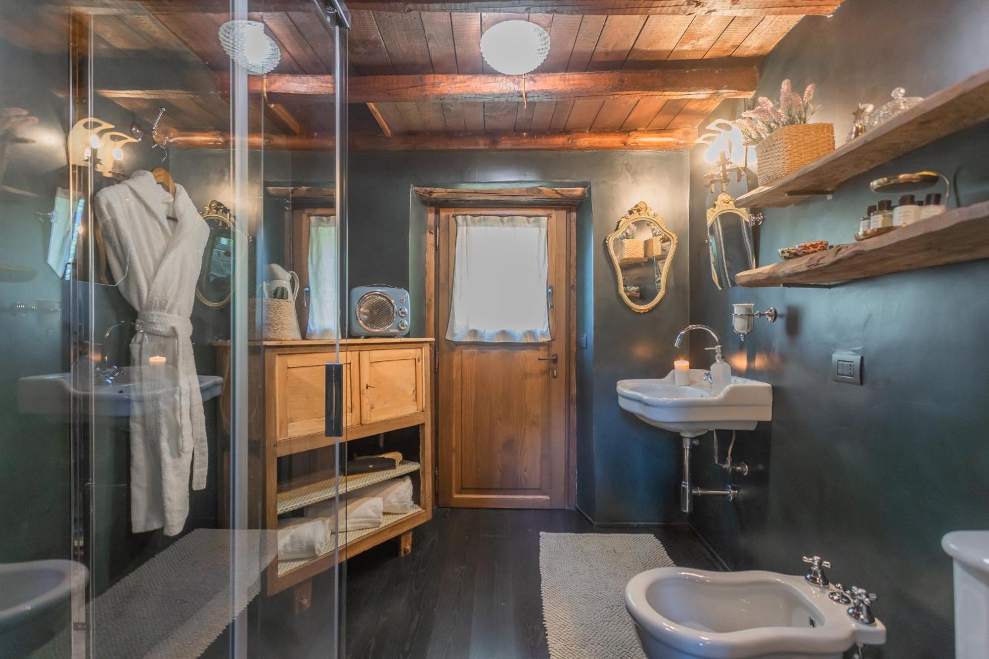 Villa The Writer's Nest Waterfront By Rent Faggeto Lario