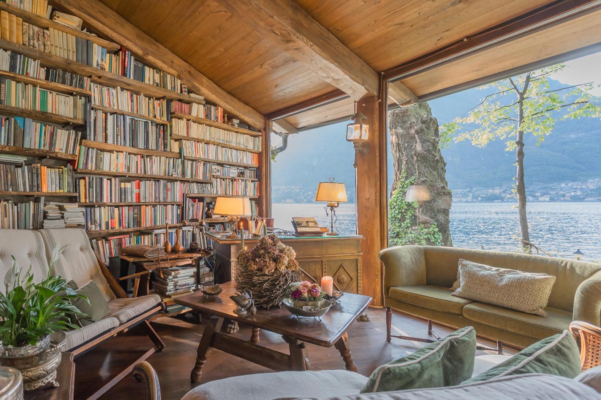 The Writer's Nest Waterfront By Rent Villa