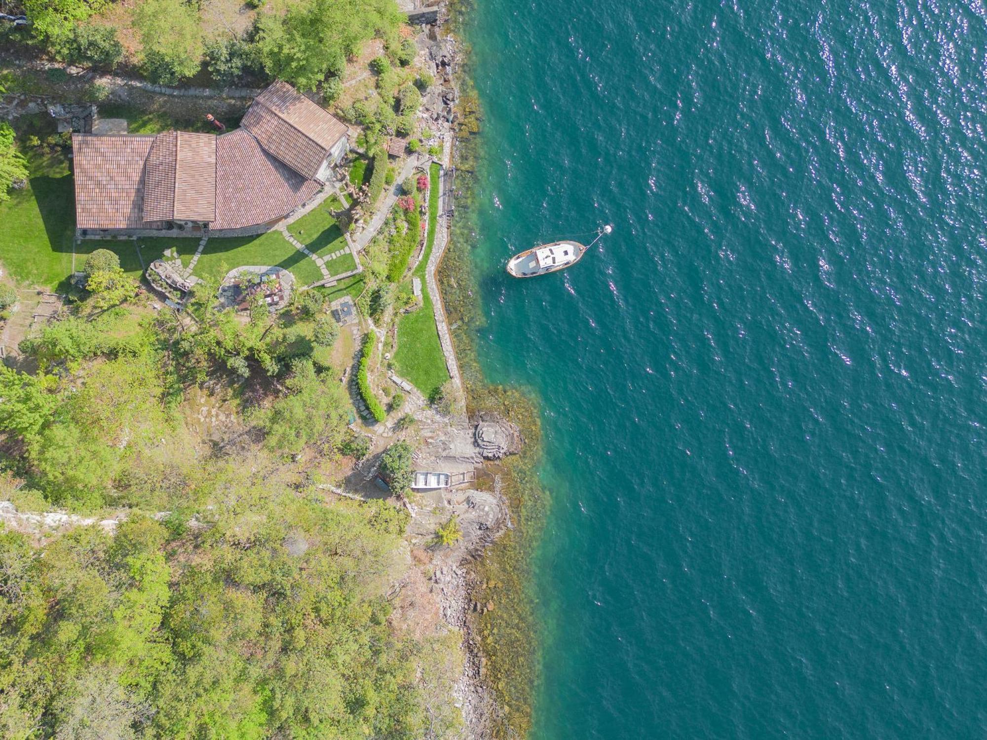 The Writer's Nest Waterfront By Rent Villa Faggeto Lario