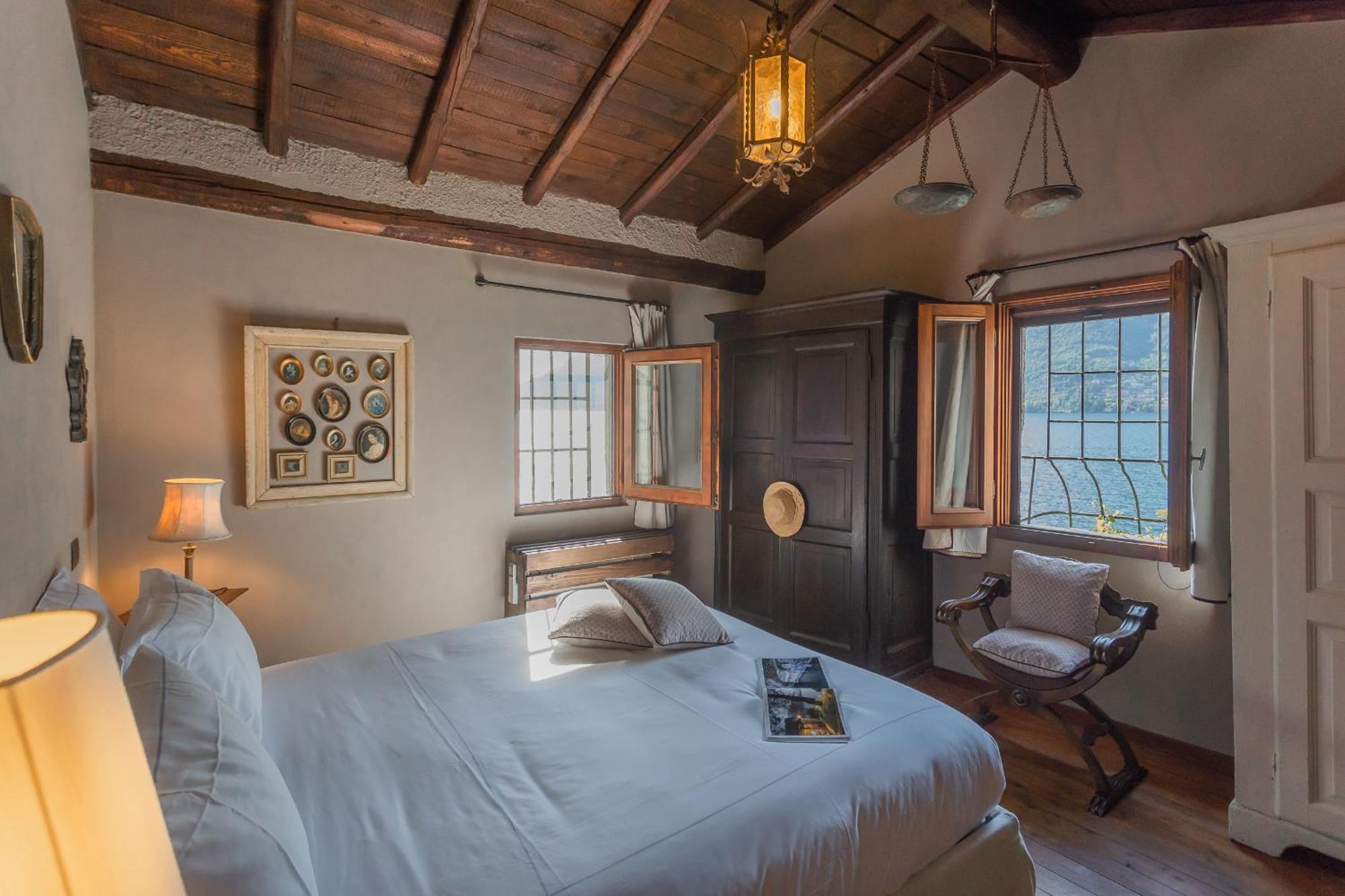 Villa The Writer's Nest Waterfront By Rent *