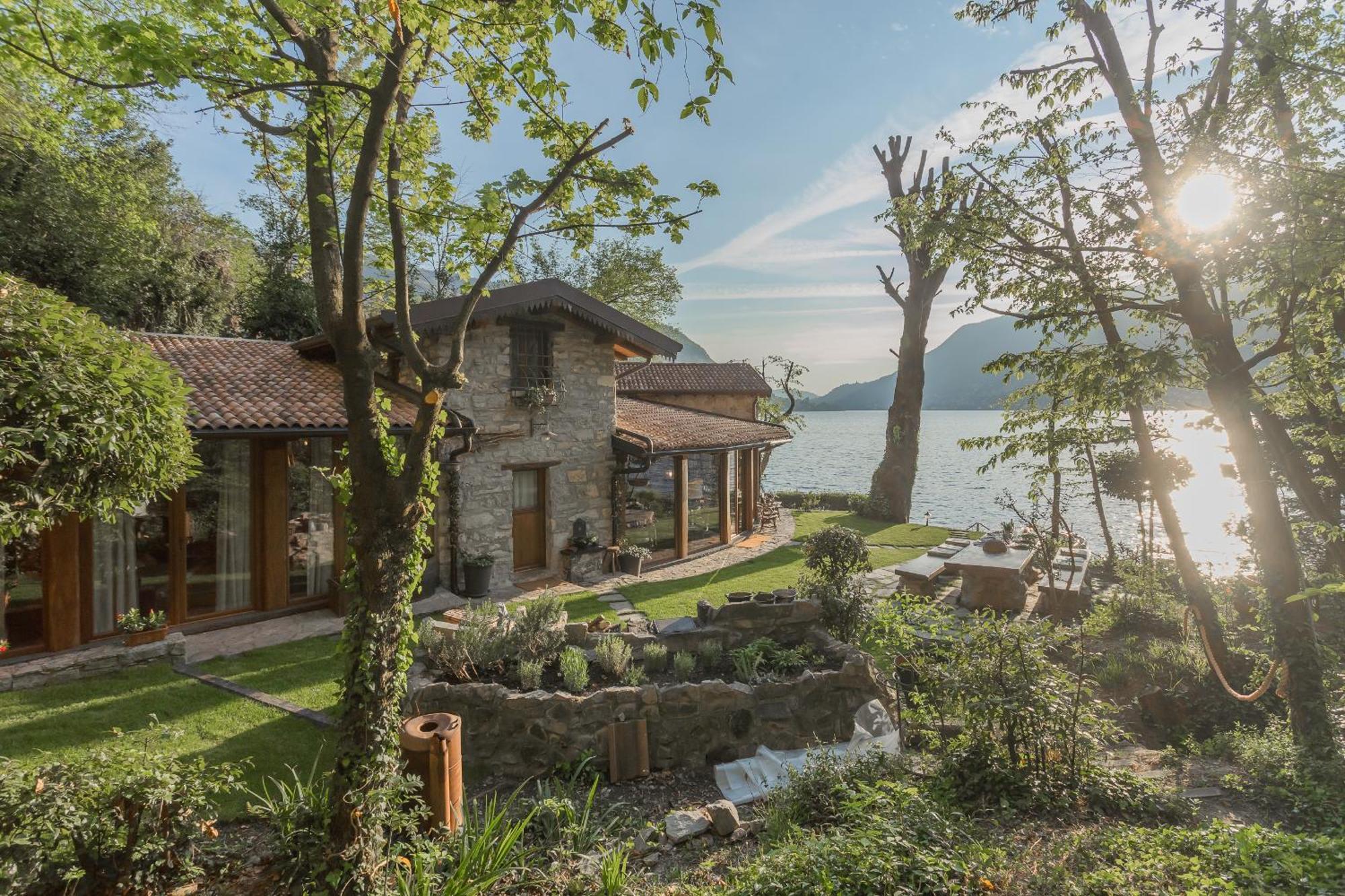 Villa The Writer's Nest Waterfront By Rent Faggeto Lario
