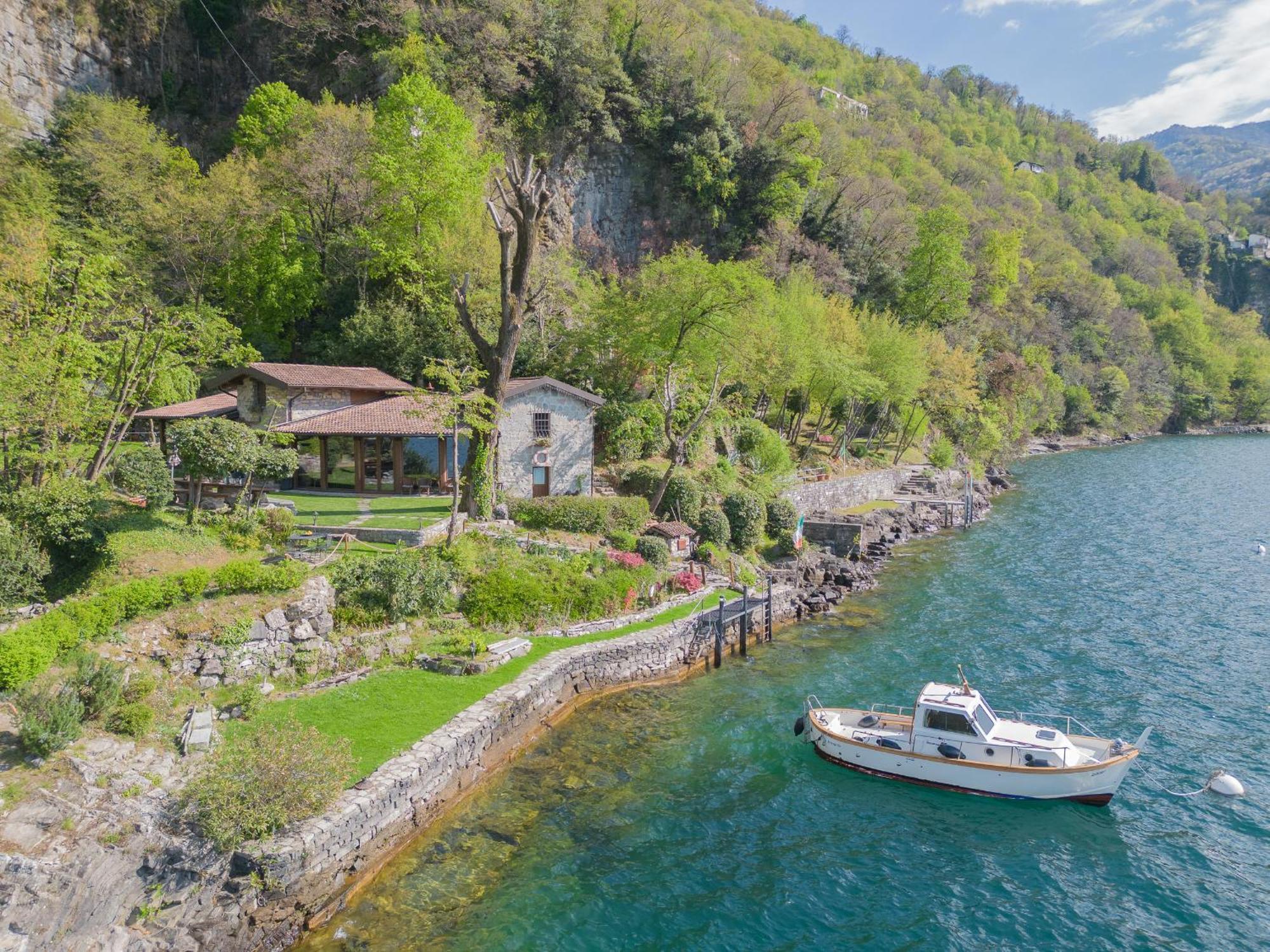 The Writer's Nest Waterfront By Rent Villa Faggeto Lario