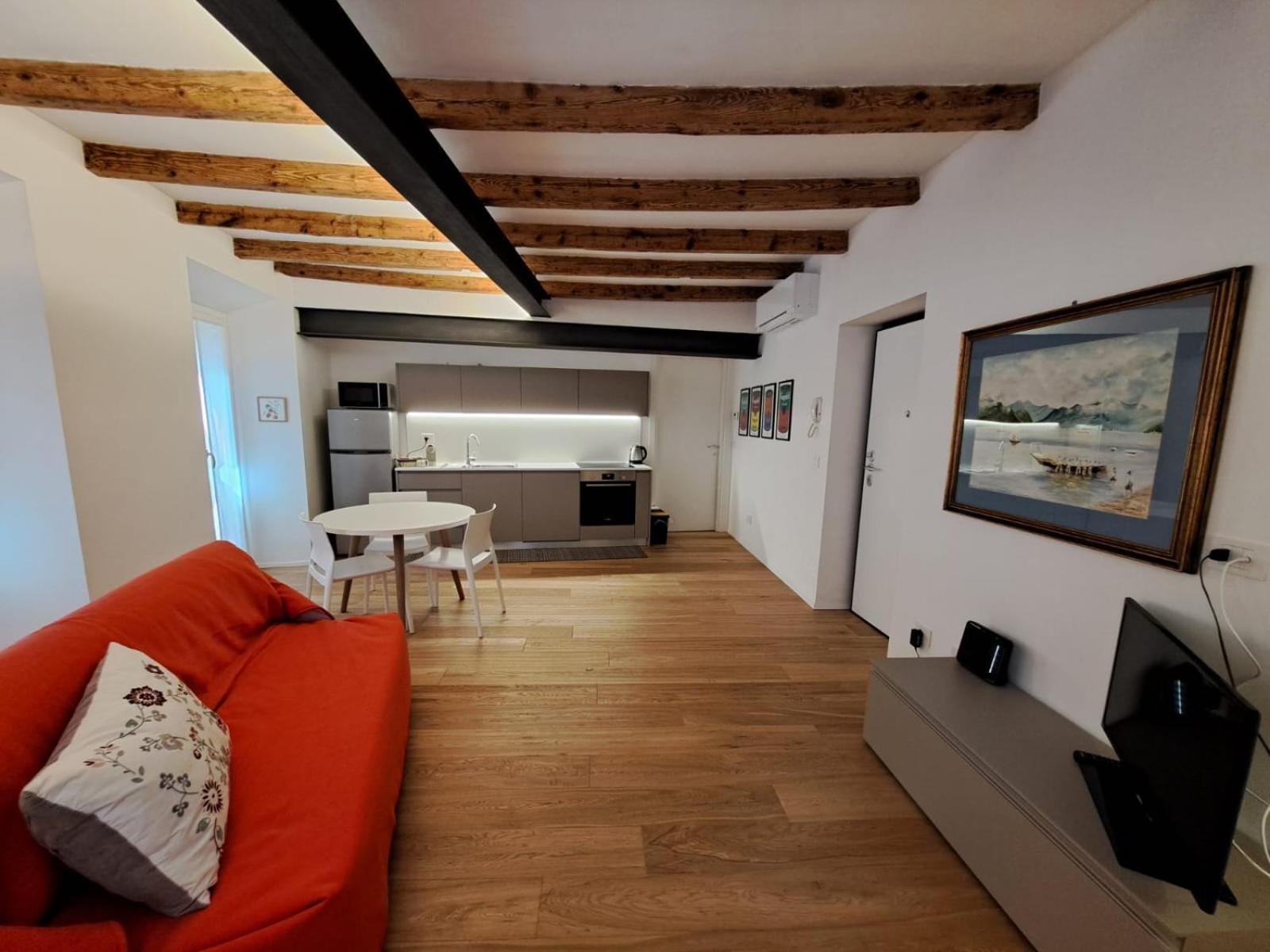 Casa Rosada Apartment *