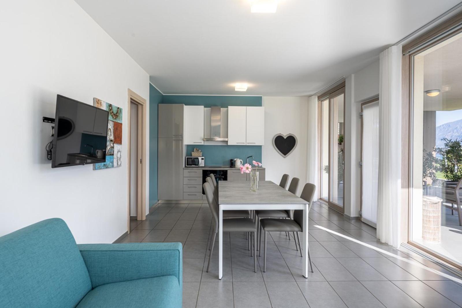 Aparthotel Bellagio Village- 4 Apartments By The Lake - Seasonal Warm Pool And Sauna