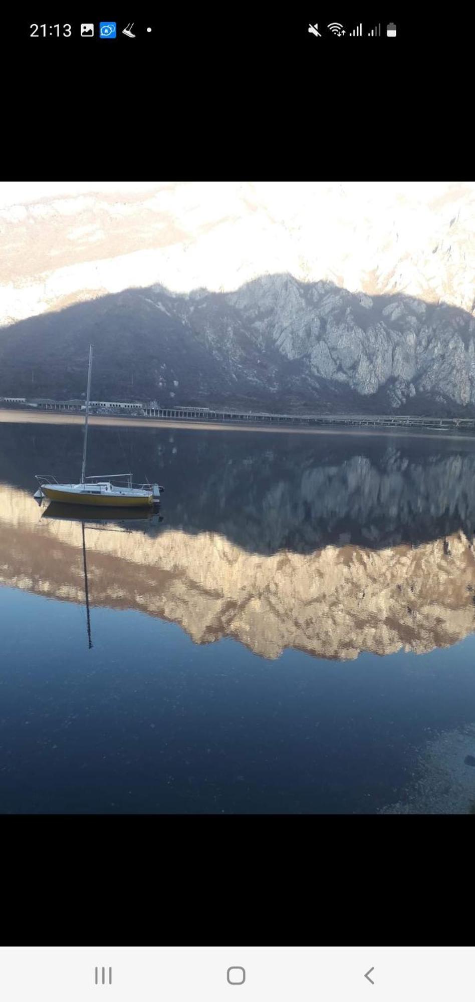 L For * Mandello del Lario