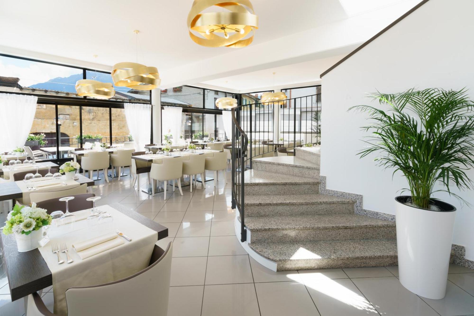 Riva Del Lario Apartment Gravedona