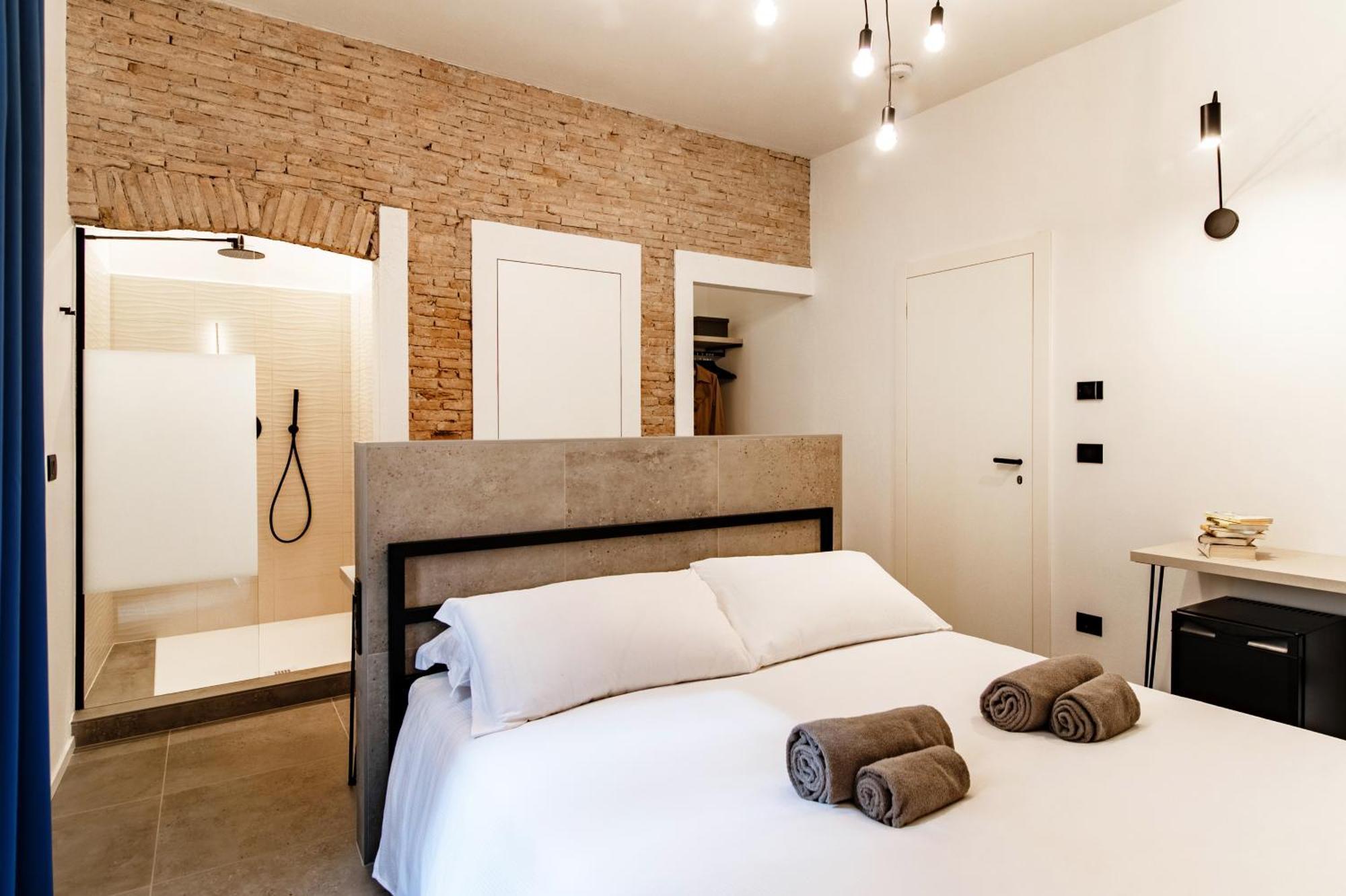 Guest house Linaio - The House Of Travelers