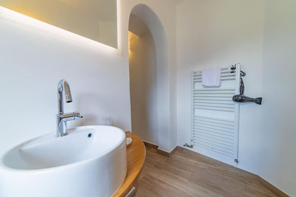 Amazing View With Jacuzzi, Private Garden And Gym Cernobbio