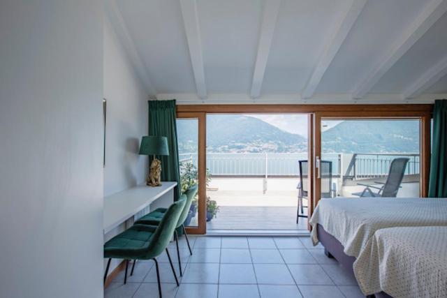 Apartment Lake View