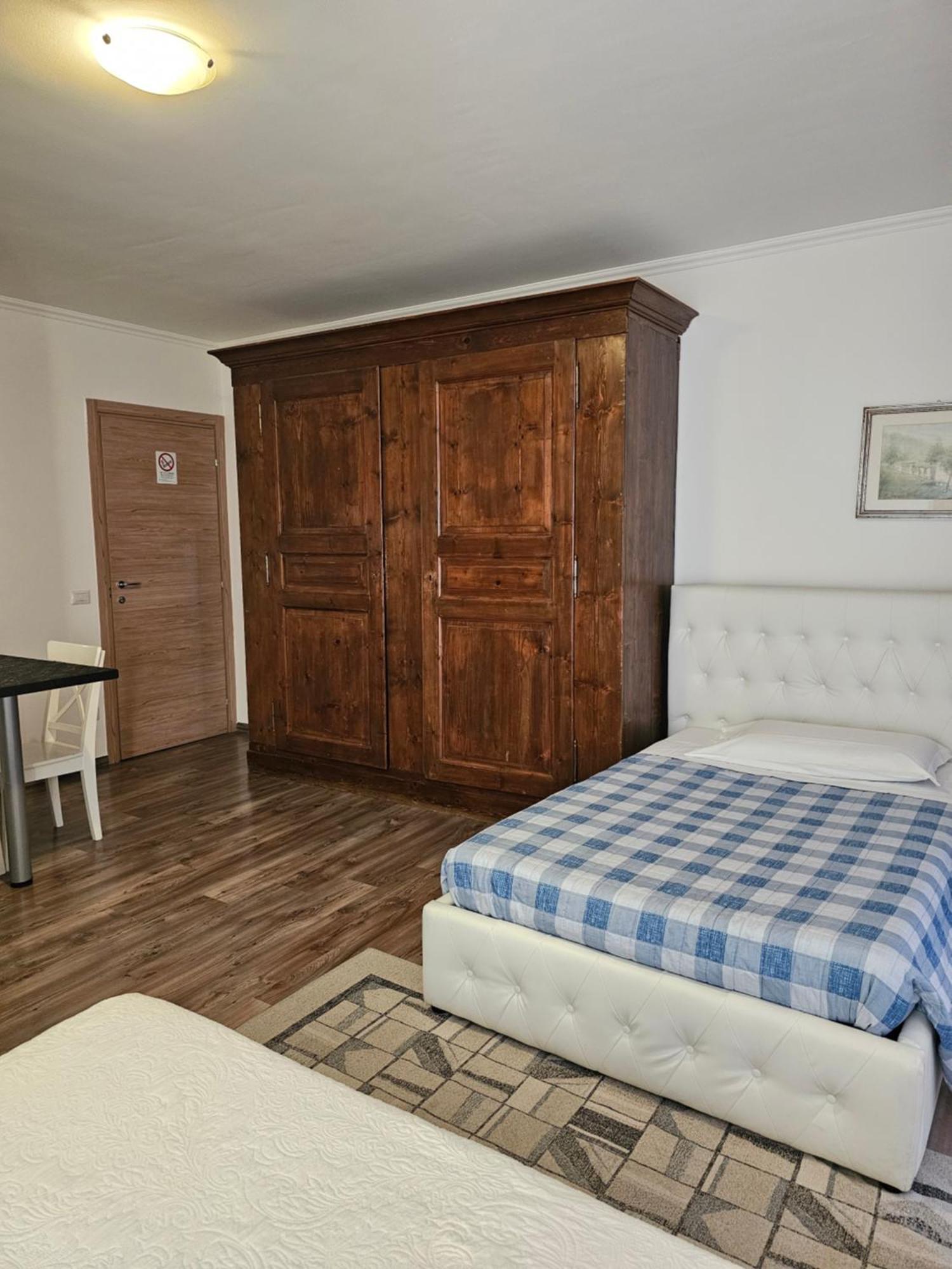 Victoria Royal Garden Aparthotel Como