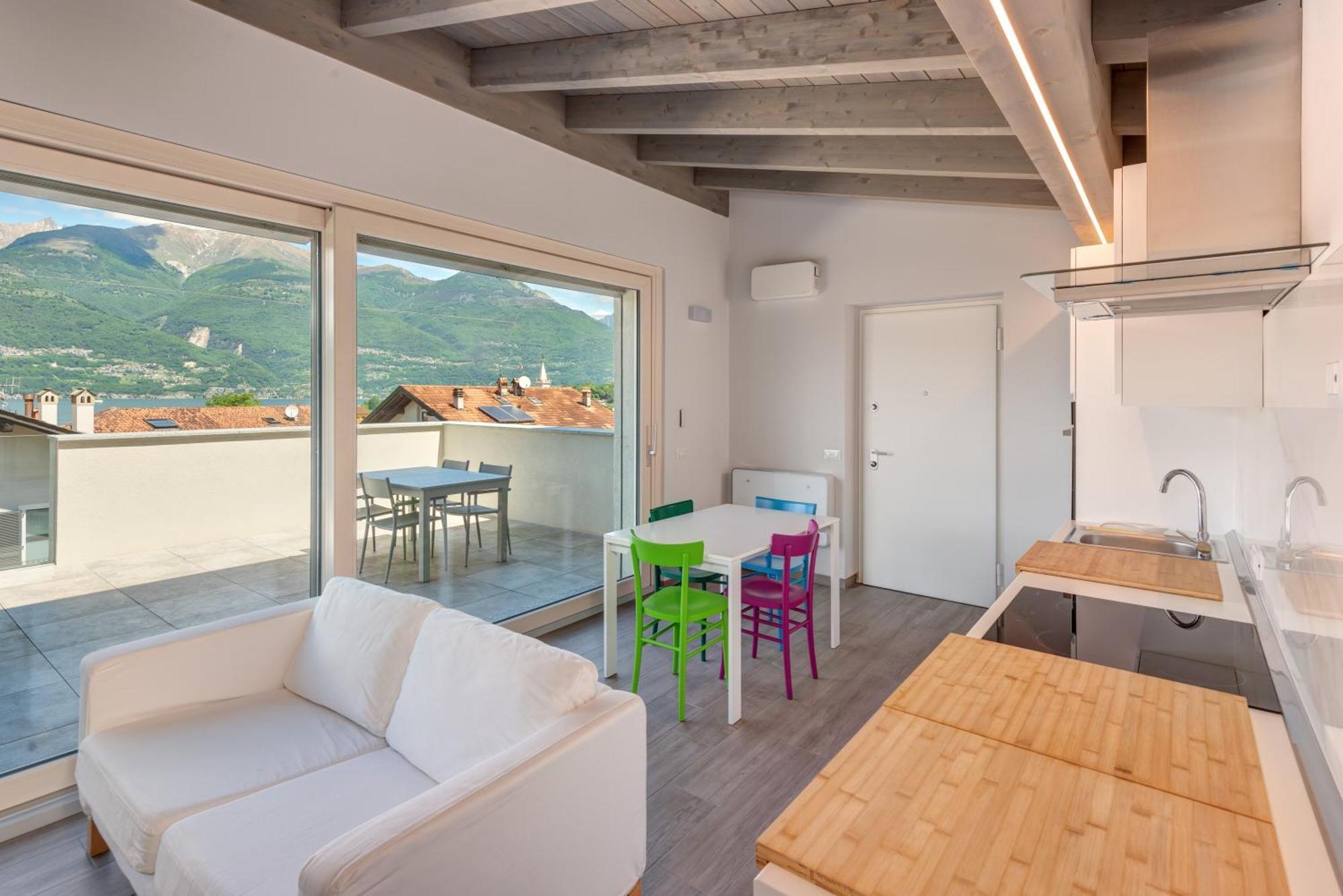 Family With Pool And Amazing Panoramic Penthouse Ferienhaus Colico