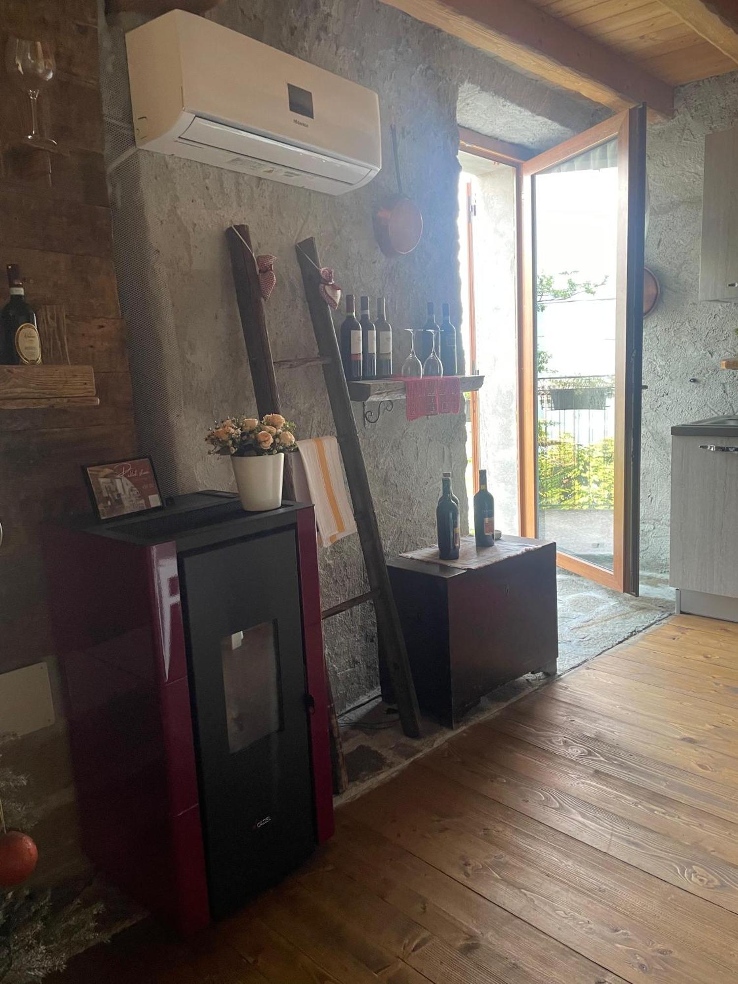 Stone House: Fairytale Flat With Magic View * Bellano