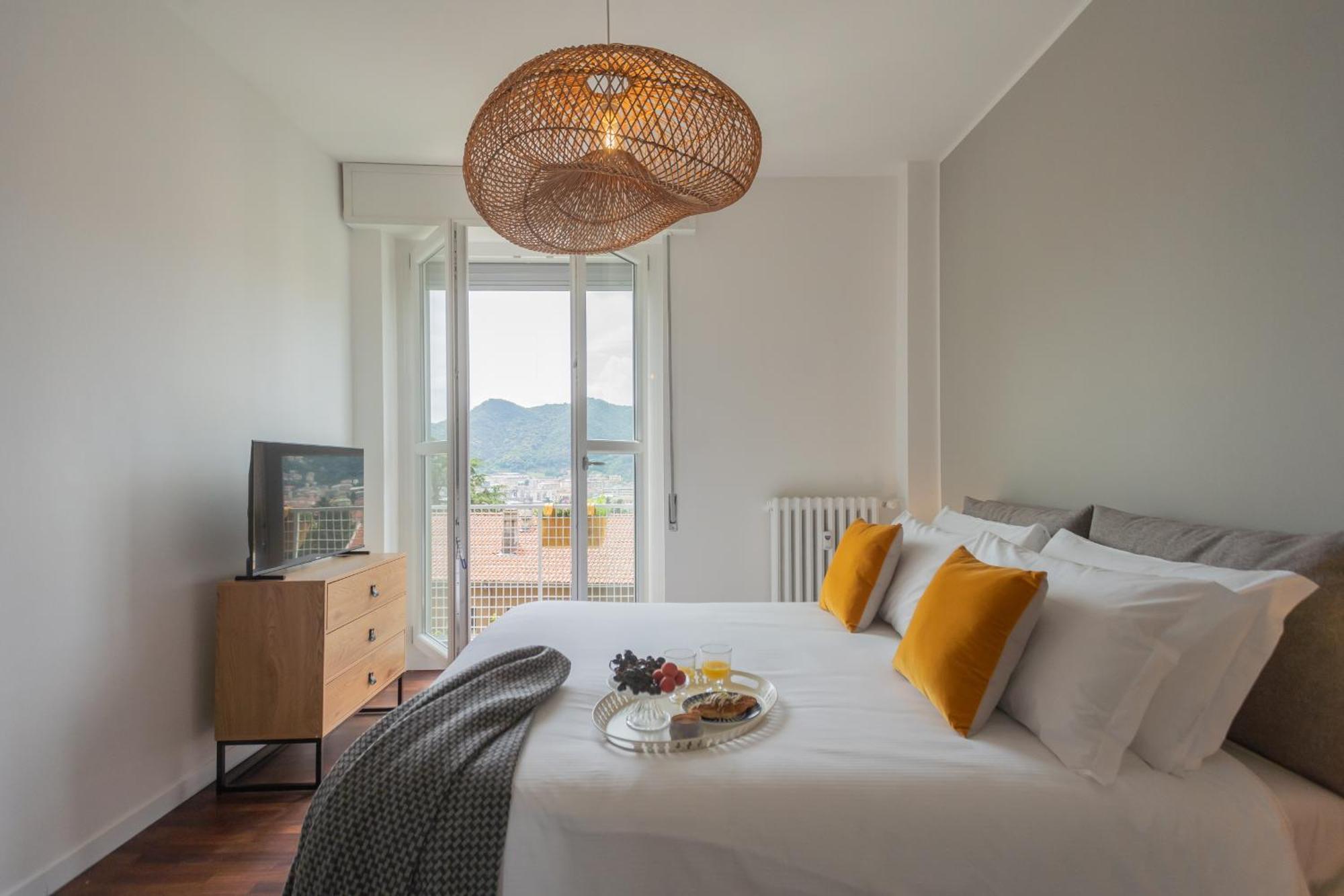 Apartment Panorama By Rent Como