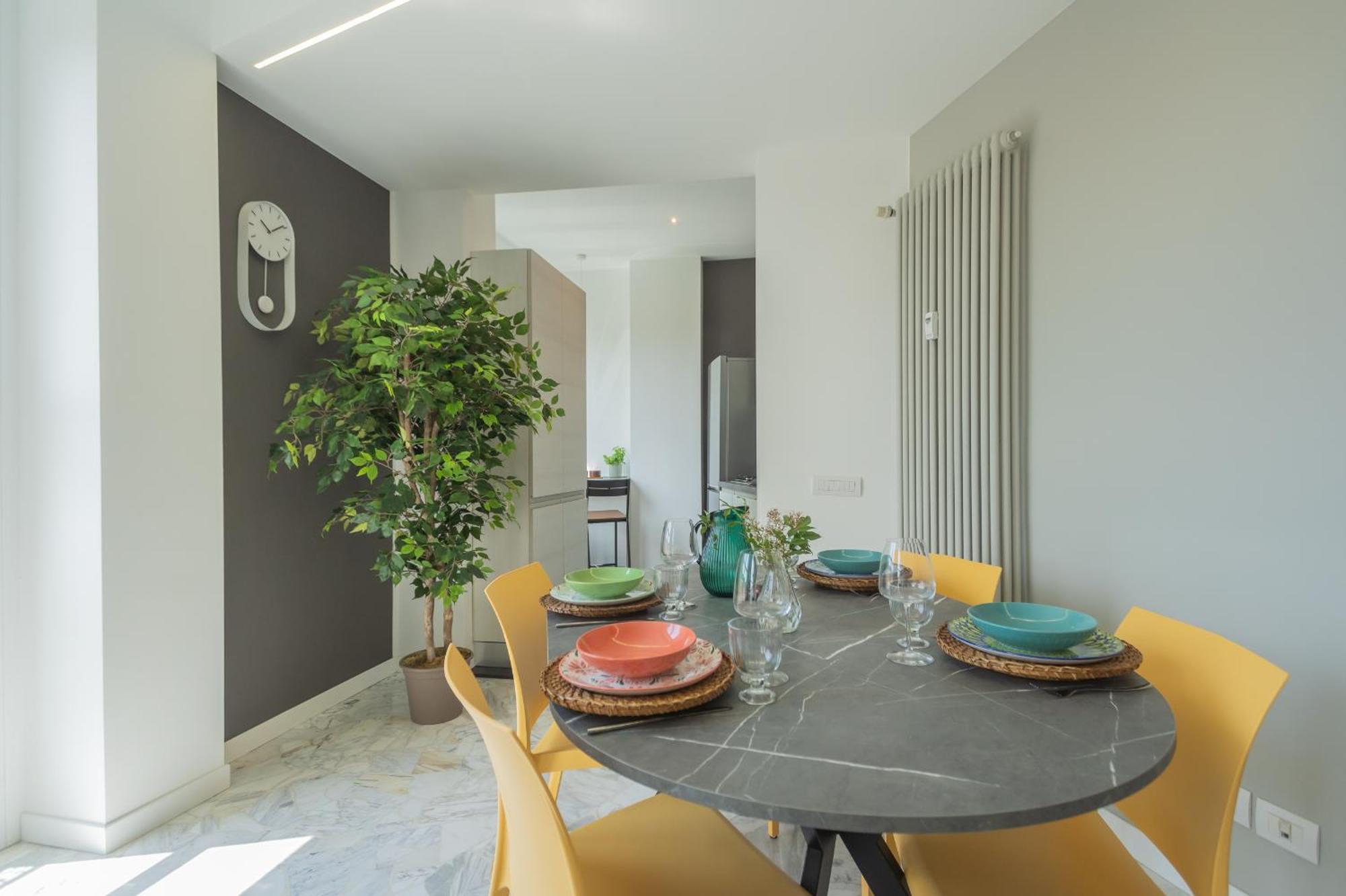 Panorama By Rent Apartment Como