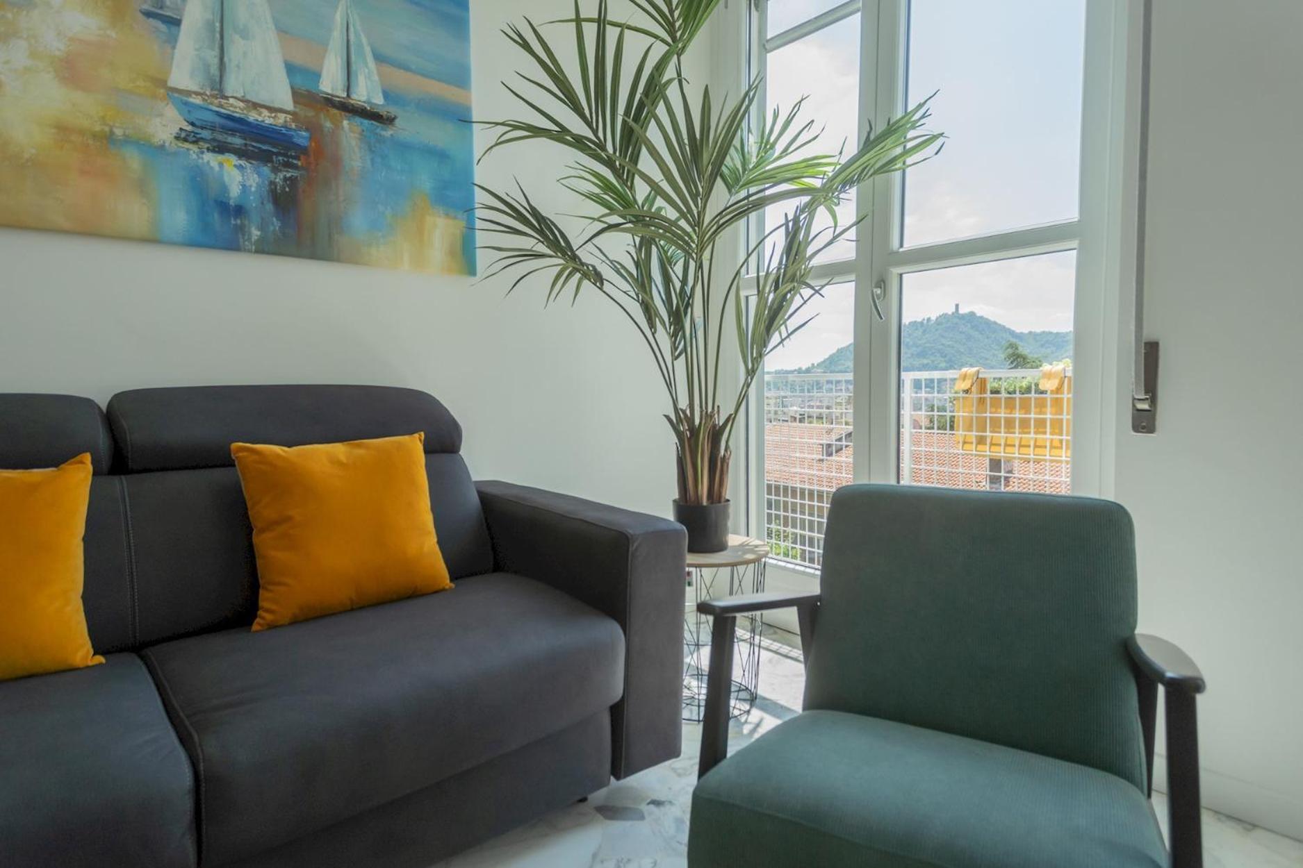 Panorama By Rent * Como