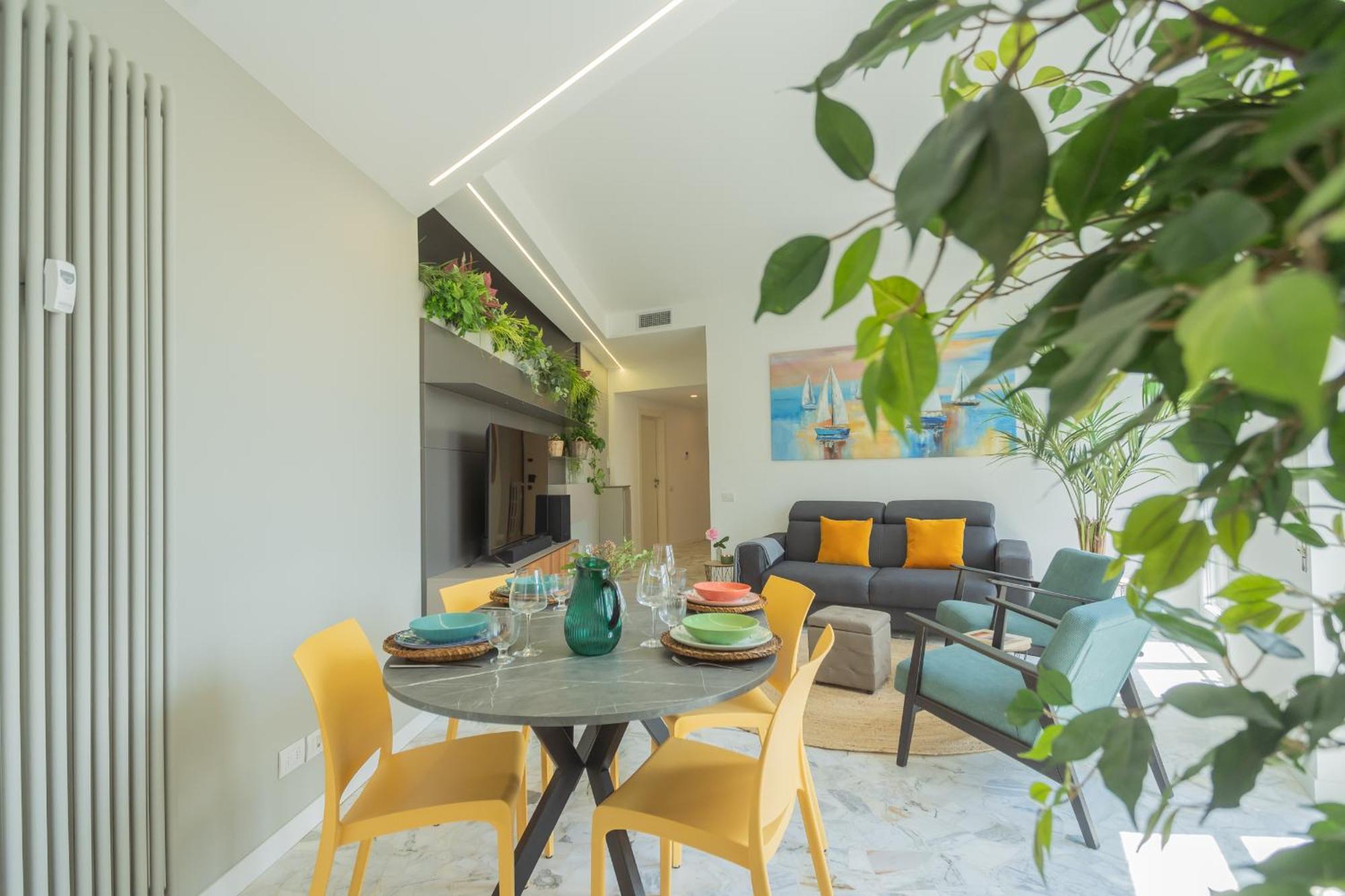 Panorama By Rent Apartment Como