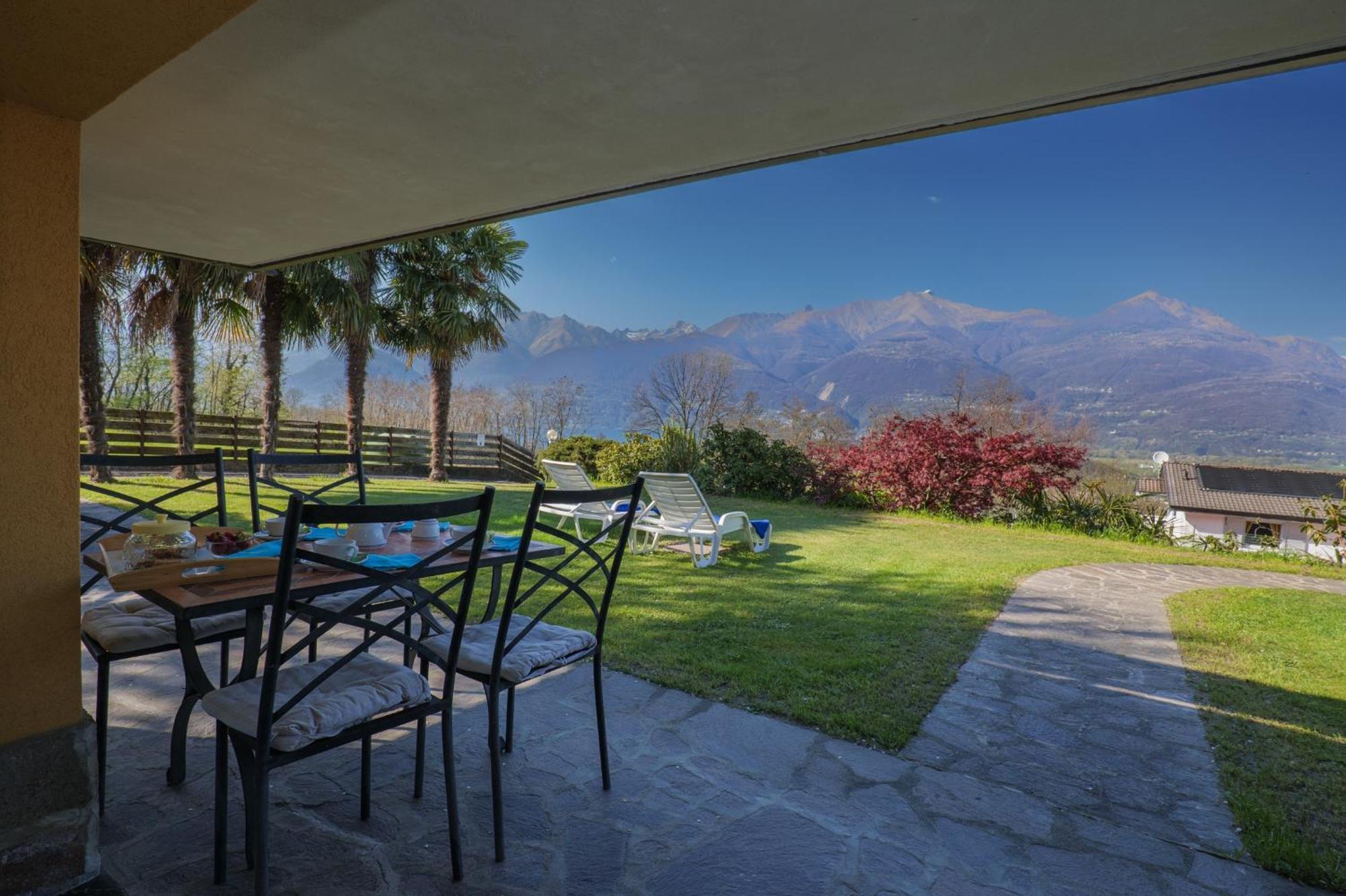 Casa Bellavista Apartment Colico