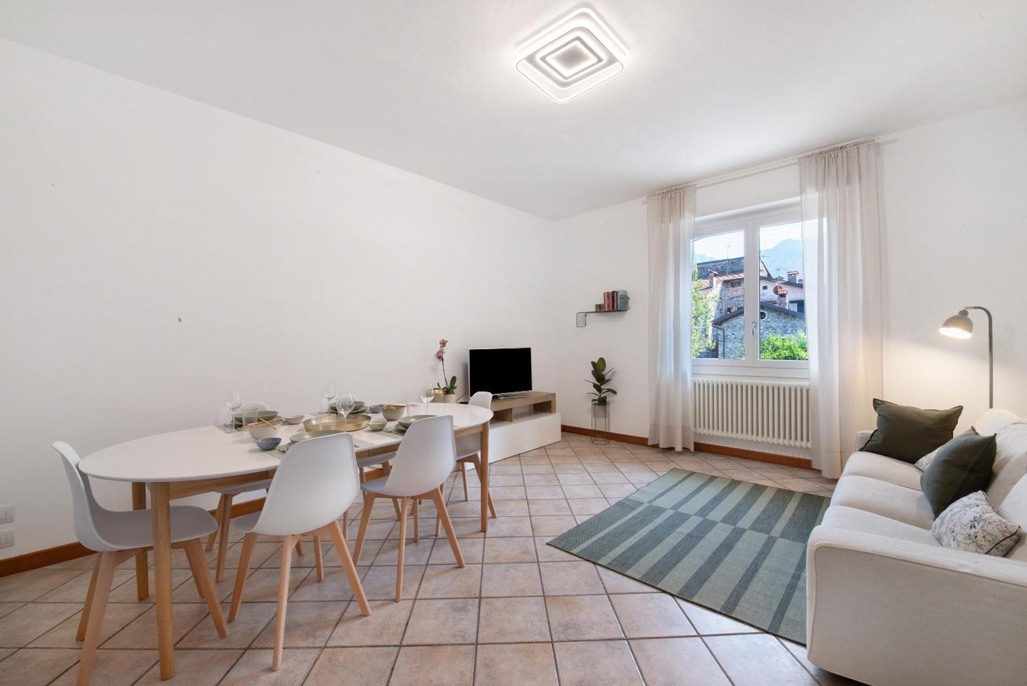 Maddy' S House Apartment Mandello del Lario
